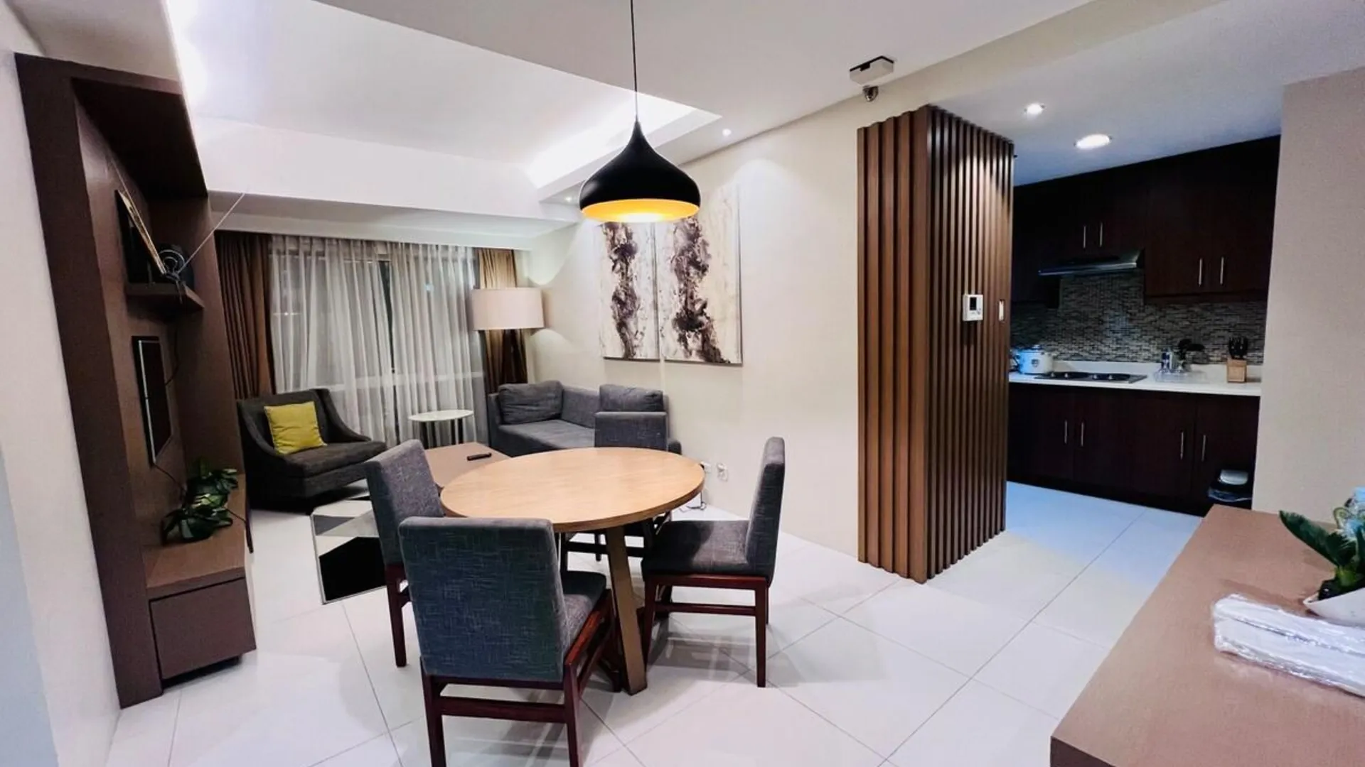 세부 세부 시티의 아파트먼트 (80m², 침실 2개, 프라이빗 욕실 2개) 4성급 싱글룸 로비