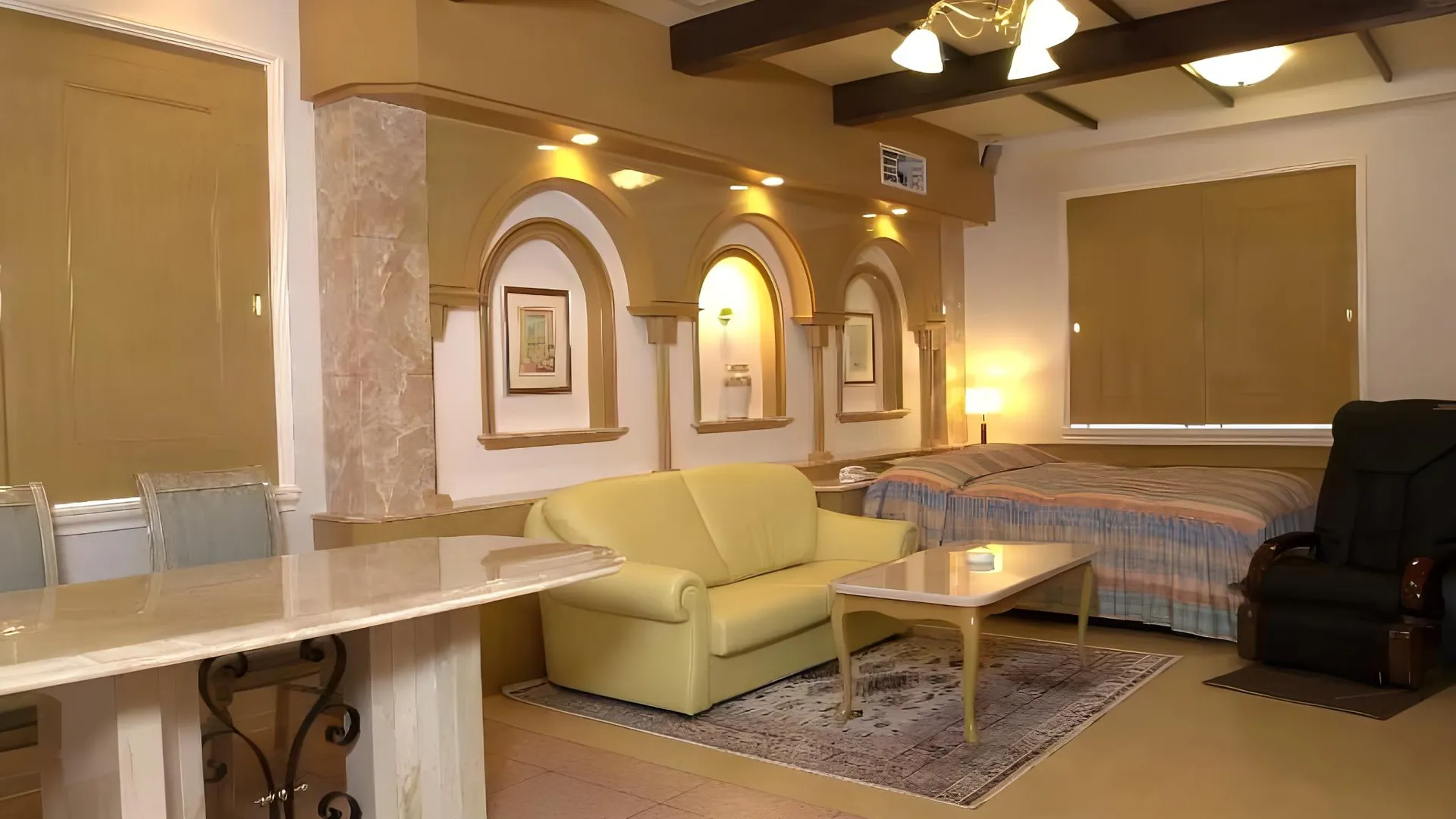 오사카 호텔 파인 가든 우메다 2성급 호텔 수영장