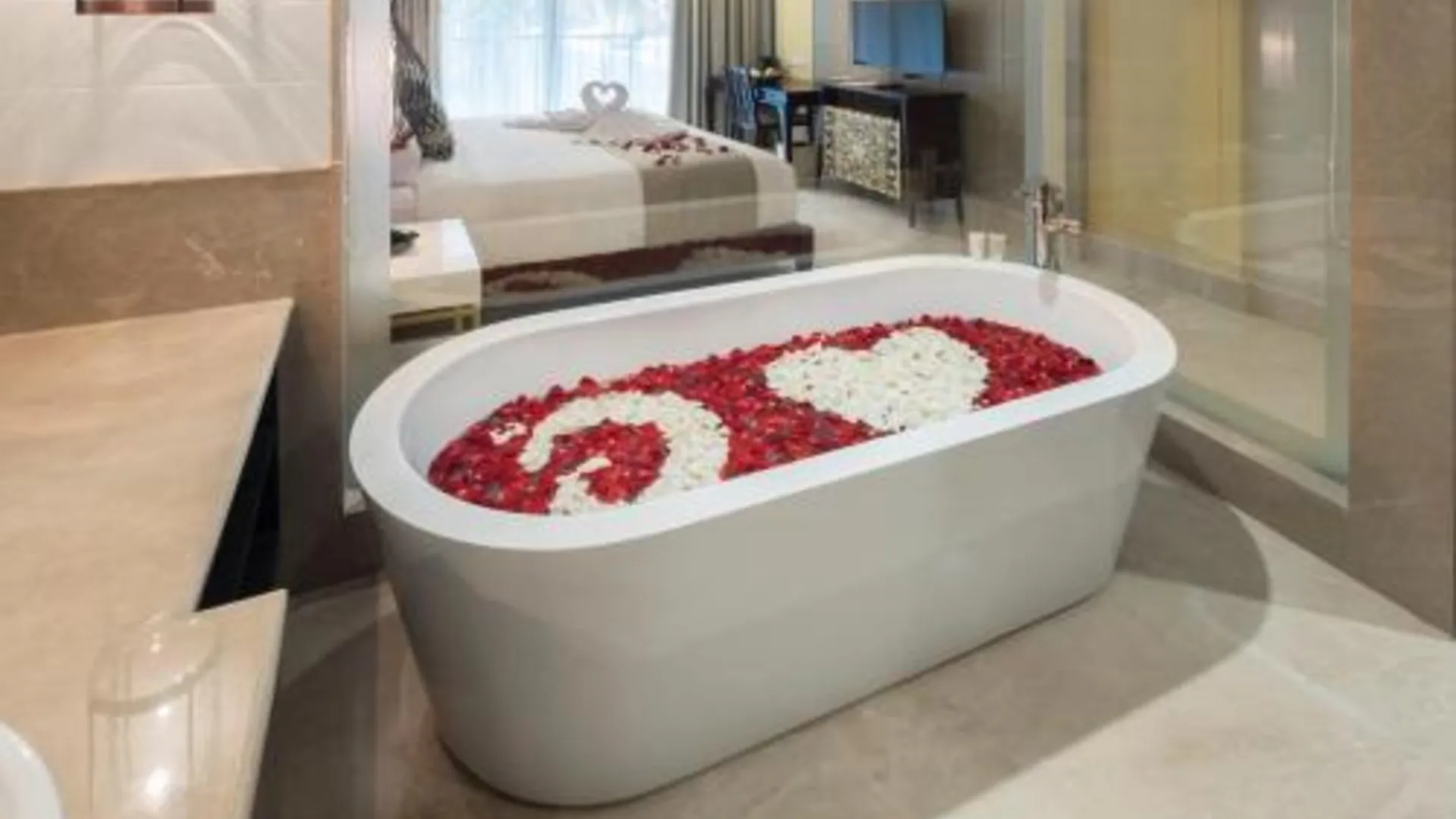 발리 잠불루욱 오세아노 스미냑 호텔 5성급 호텔 전망