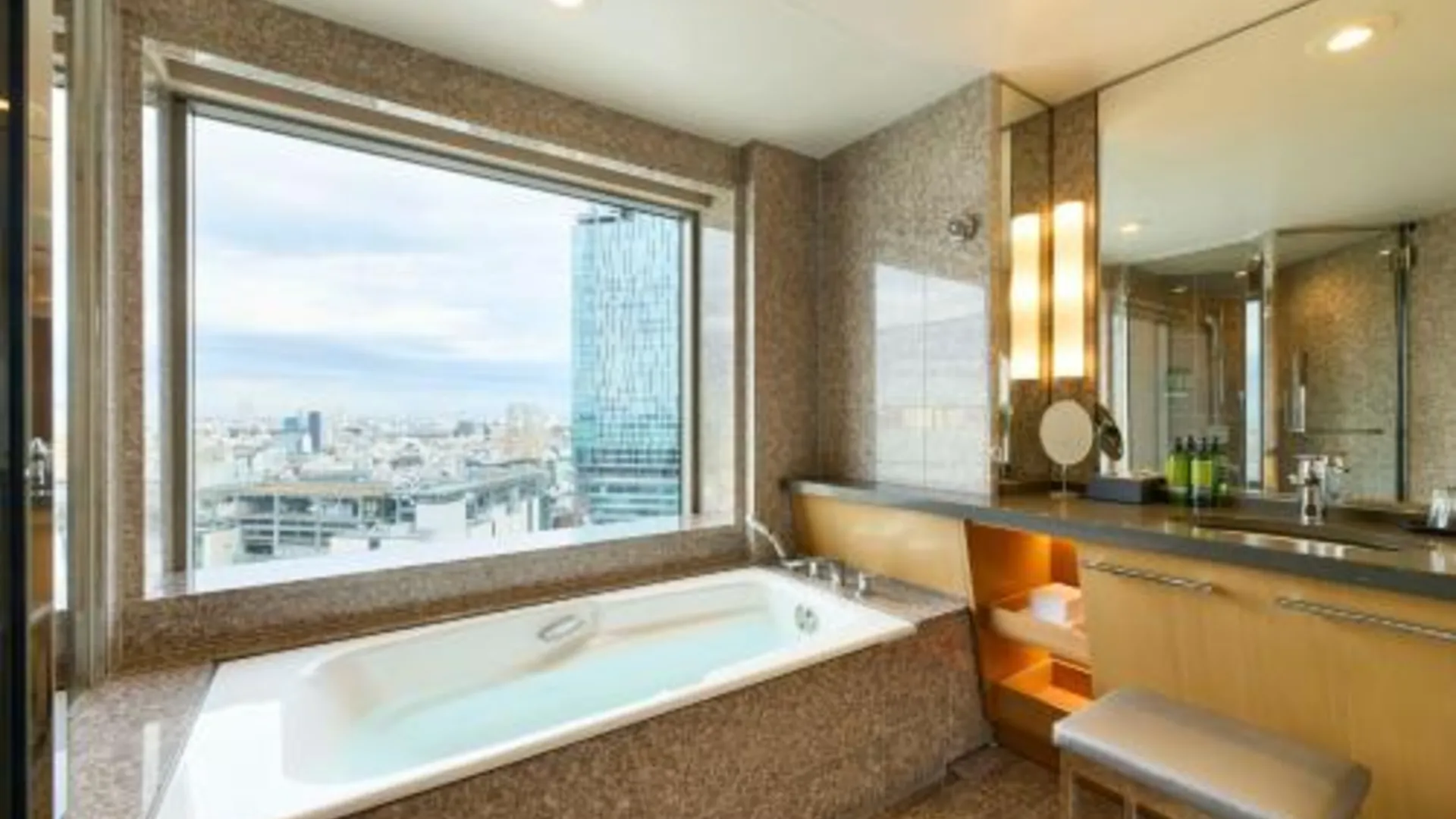 도쿄 / 동경 세룰리언 타워 도큐 호텔, 어 팬퍼시픽 파트너 호텔 5성급 호텔 레스토랑