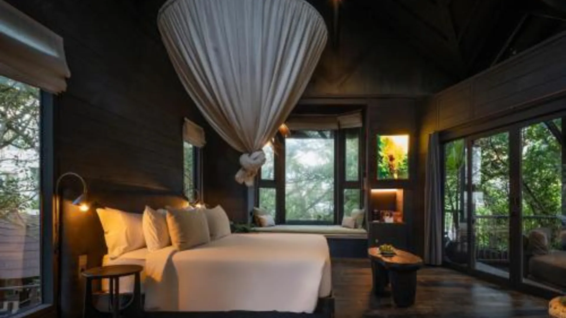 발리 오솜 발리 5성급 호텔 스위트룸