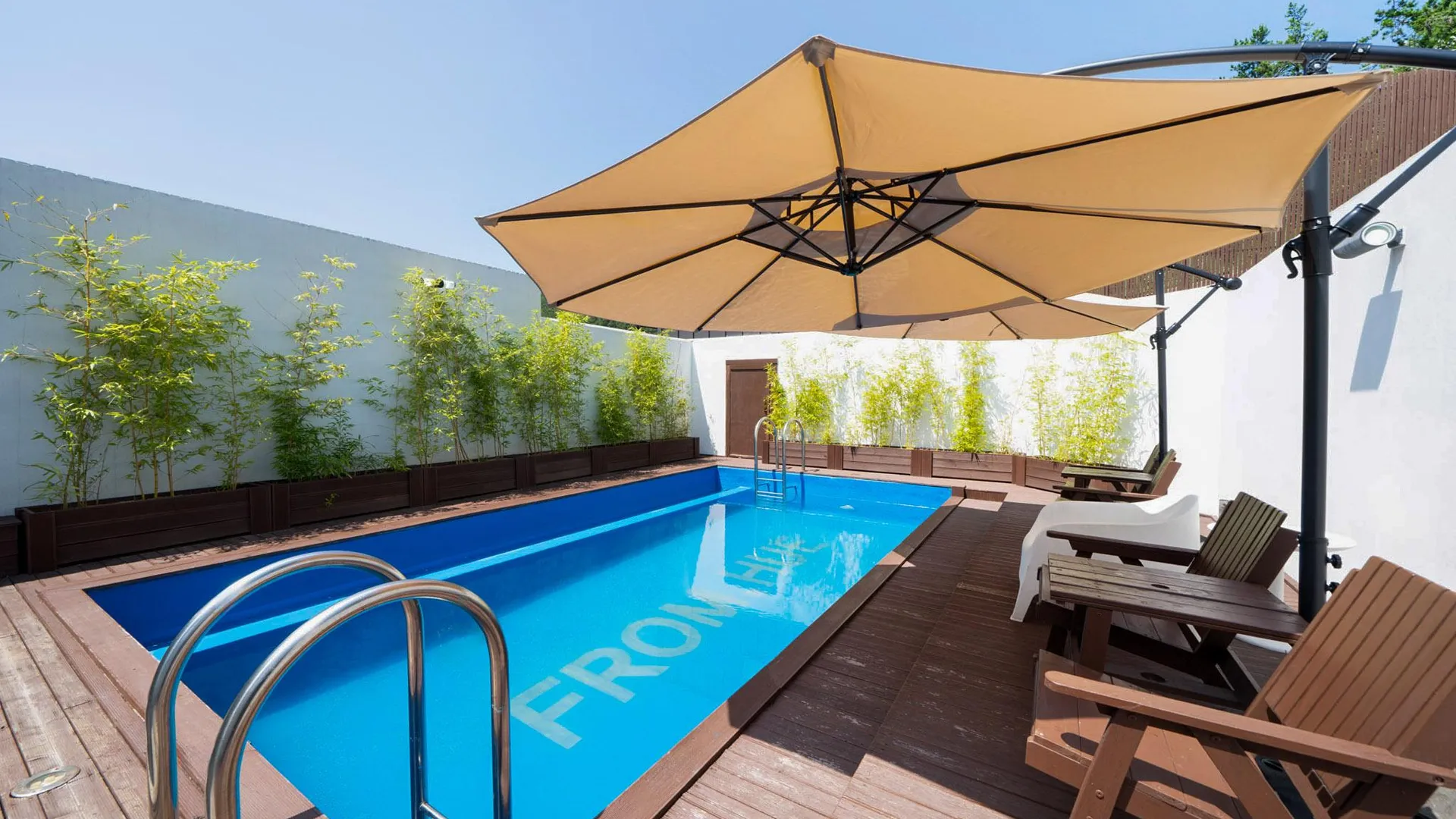 신안군 신안 프롬휴풀빌라펜션 2성급 게스트하우스 객실