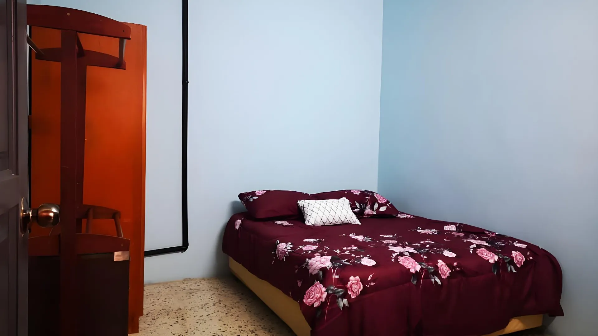 알로스타 / 알로르세타르 알러 세타 시티 센터의 프라이빗 하우스 (80m², 침실 3개, 프라이빗 욕실 2개) 2성급 게스트하우스 전망