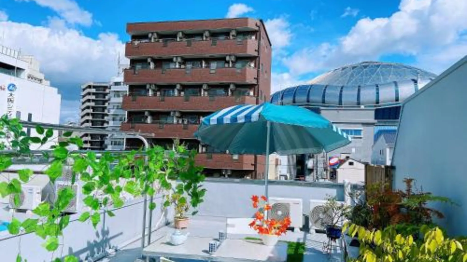 오사카 Yoshidoku Inn Domemae 1 - Close to USJ World Airport吉徳家庭旅館1ドーム前近USJ空庭菓匠温泉大阪城公园難波心斋橋関西空港直到荷物預かりは無料 1성급 호텔 수영장