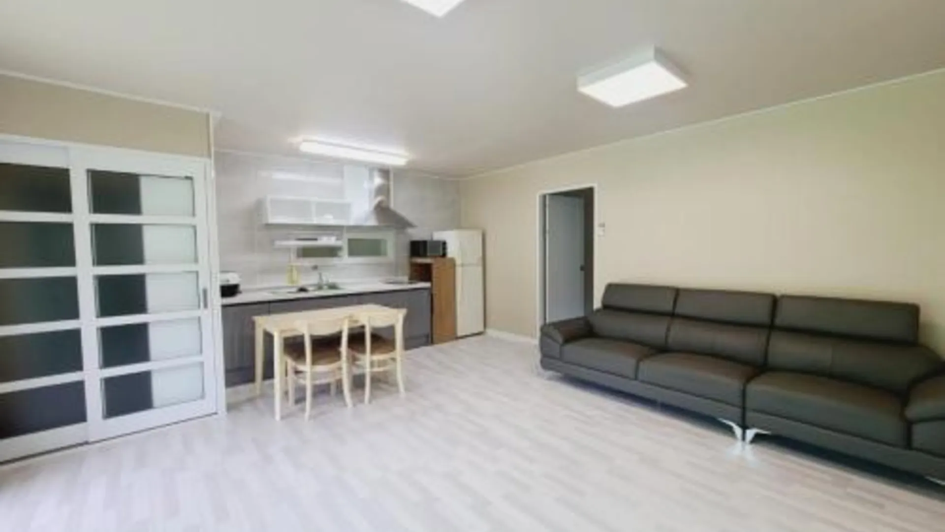 가평 초록정원 계곡 독채 펜션 3성급 게스트하우스 스위트룸