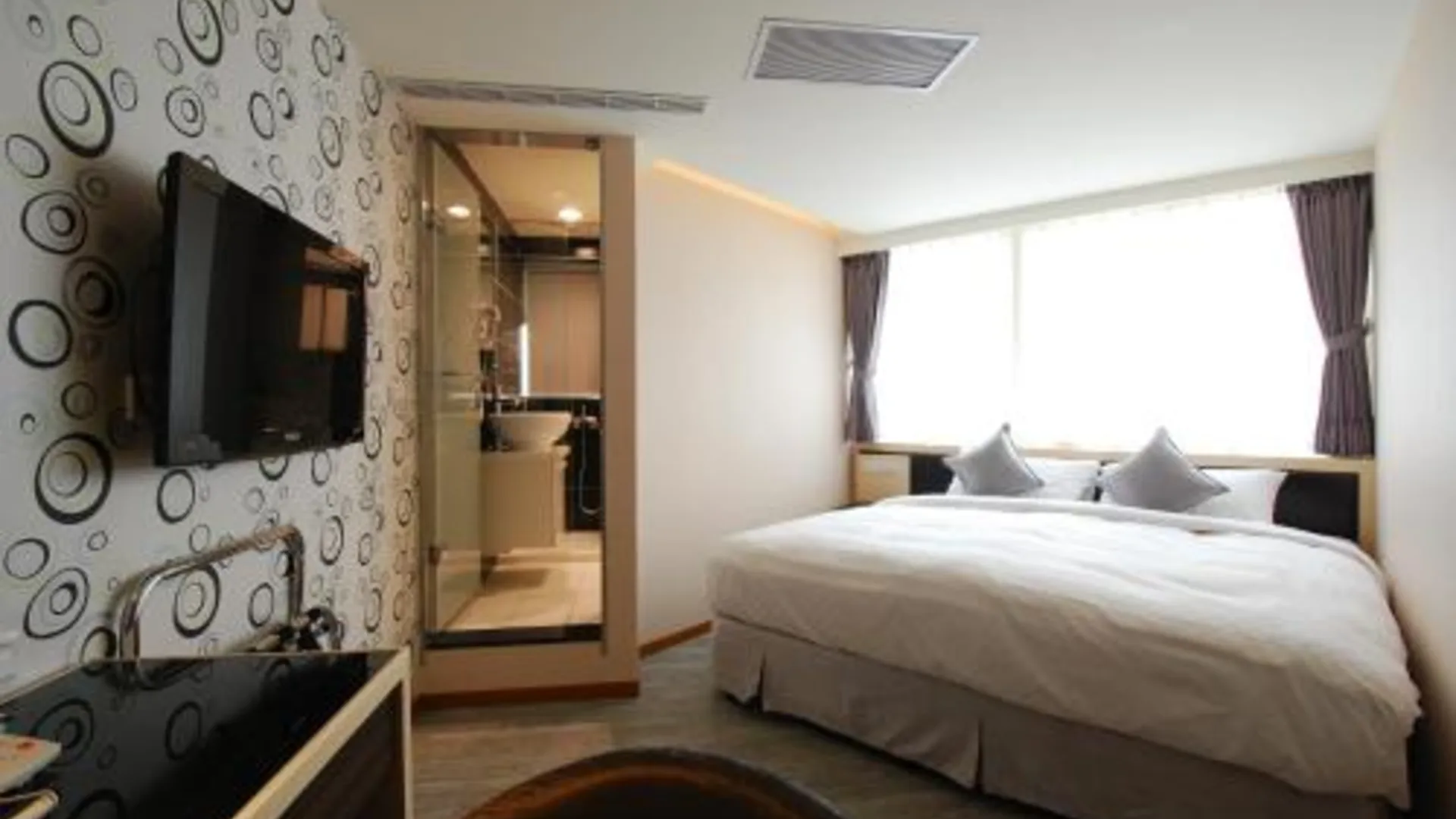 타이베이 신 신 호텔 - 시먼딘드 2성급 호텔 수영장