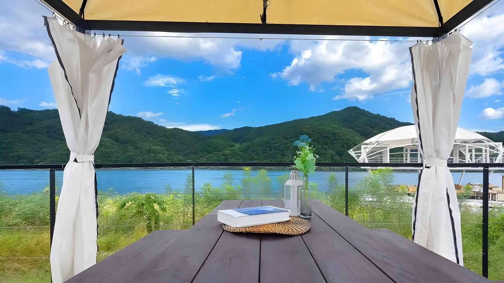 가평 포세이돈 카라반 2성급 게스트하우스 외관