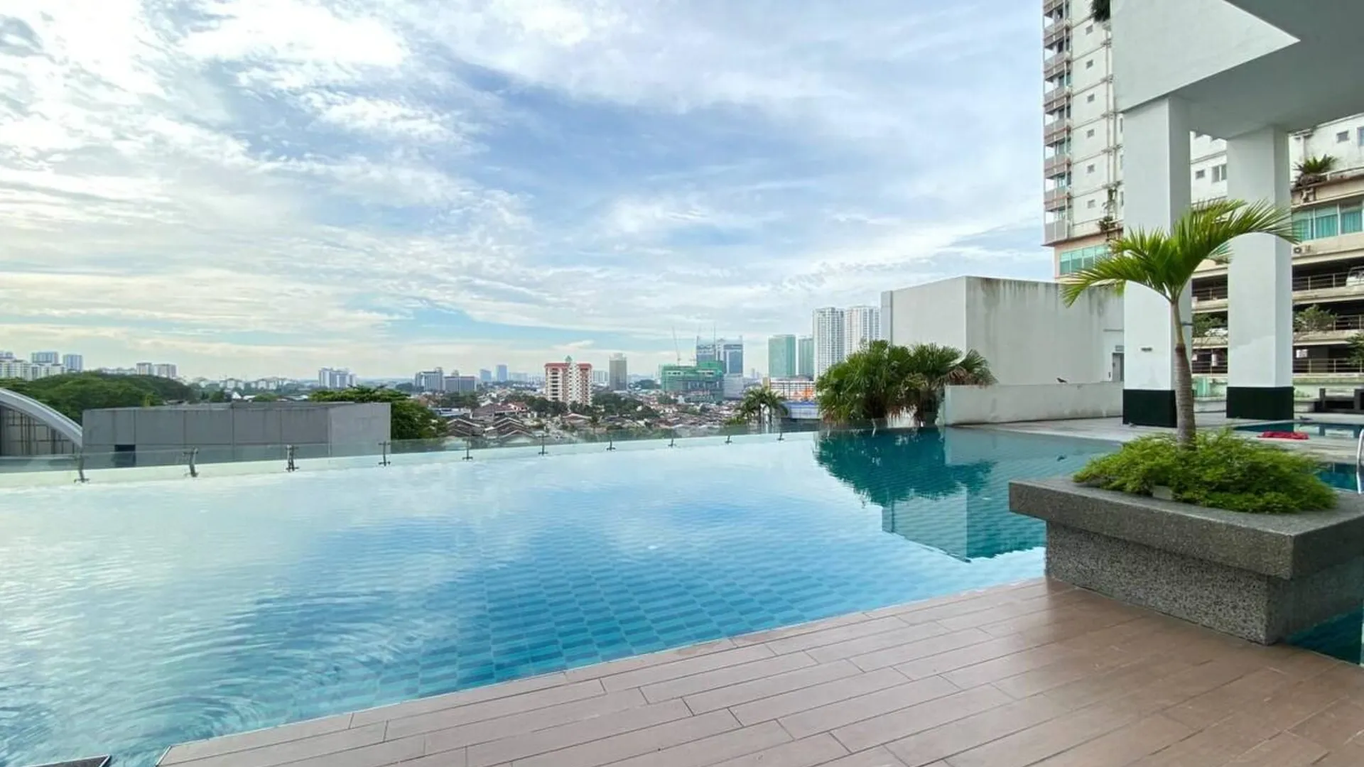 조호바루 / 조호르바루 조호바루의 아파트먼트 (m², 침실 4개, 프라이빗 욕실 2개) 3성급 싱글룸 로비