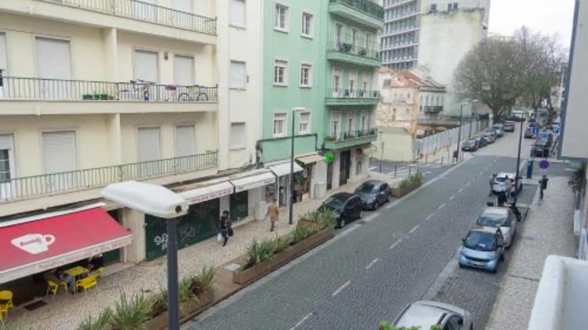 리스본 Guest House Amoreiras 2성급 호텔 수영장