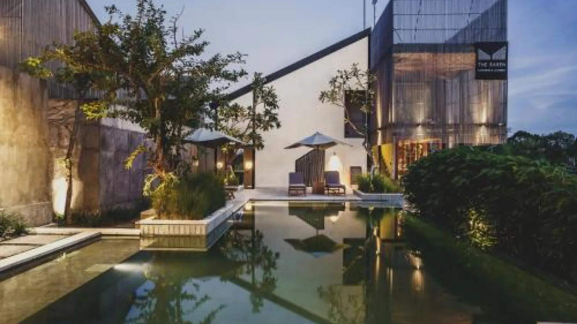 발리 더 사렌 4성급 호텔 로비