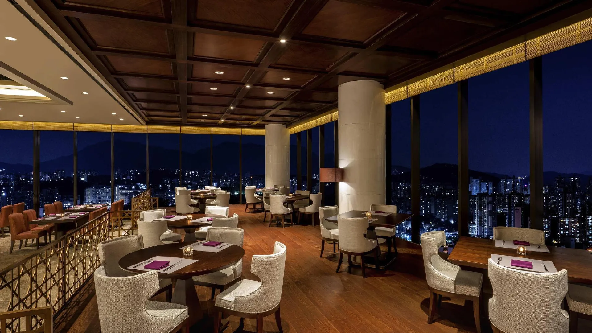 서울 그랜드 머큐어 앰배서더 호텔 앤 레지던스 서울 용산 5성급 호텔 로비