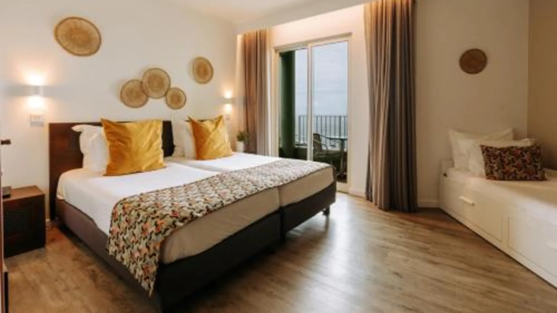 마데이라 섬 Hotel Euro Moniz 3성급 호텔 스위트룸