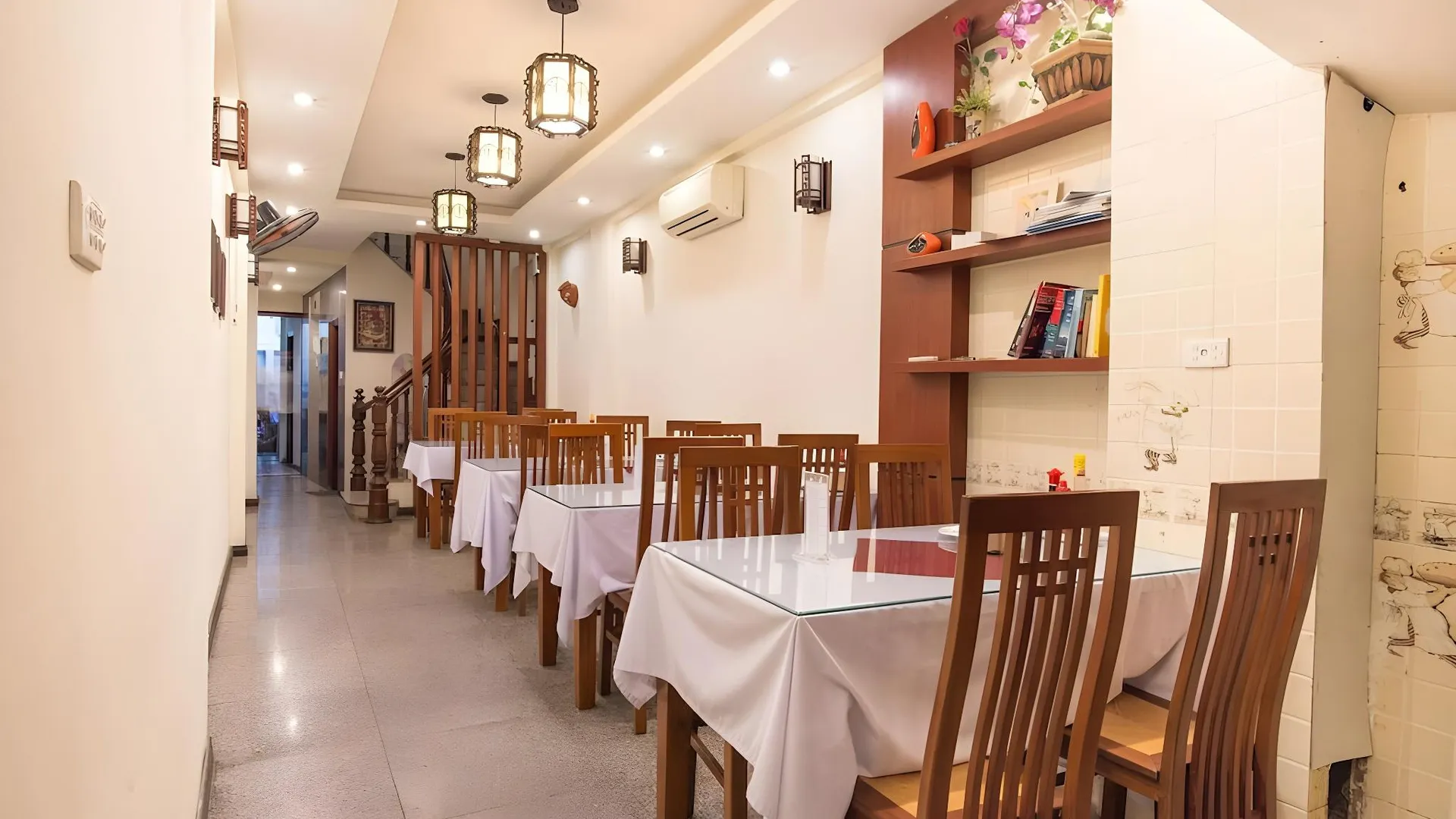 하노이 차밍 하우스  2성급 호텔 레스토랑