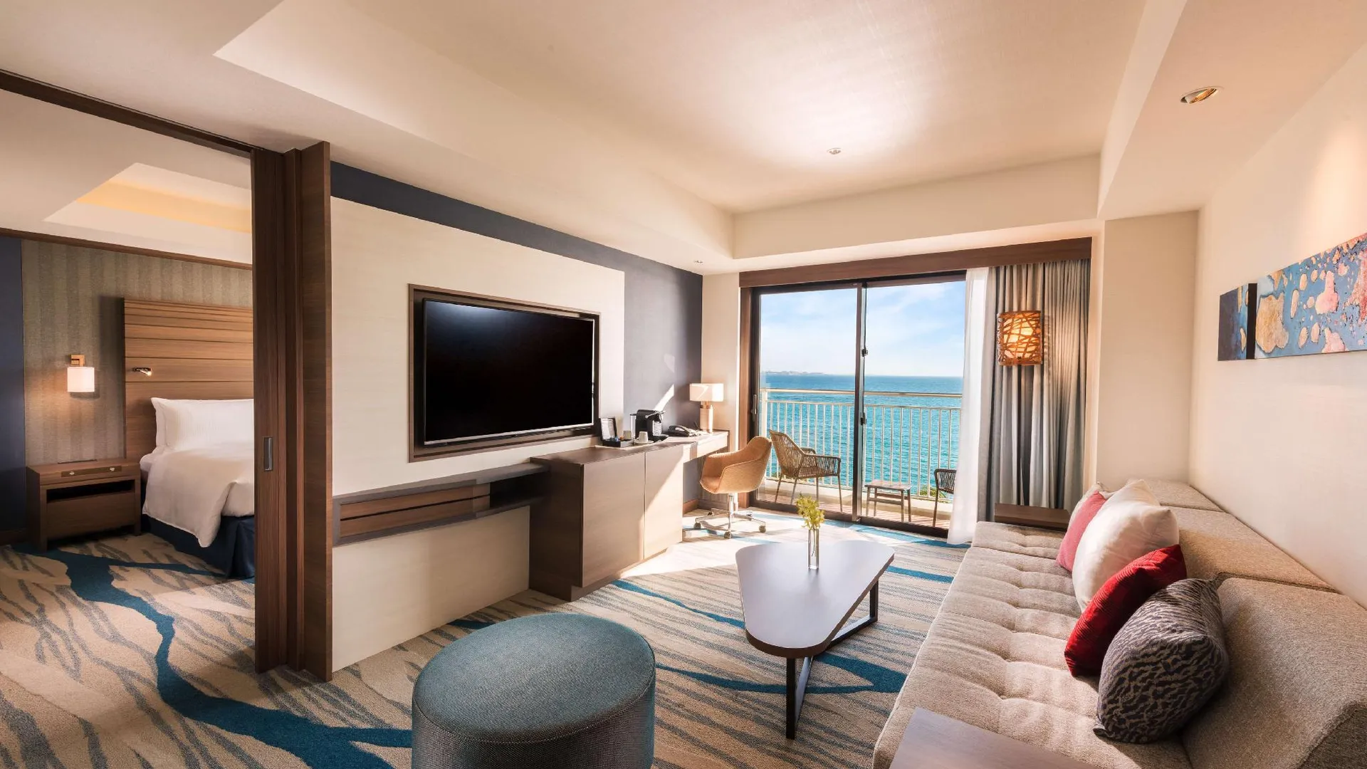 오키나와 본섬 더블트리 바이 힐튼 오키나와 차탄 리조트 4성급 호텔 스위트룸