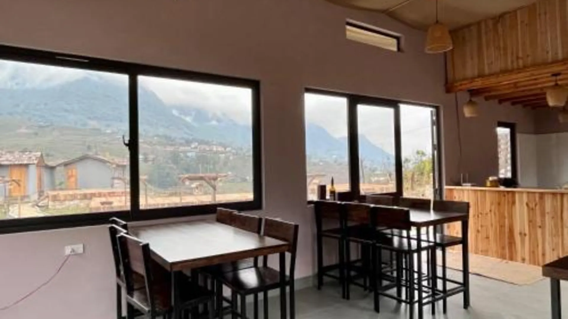 사파 S 플러스 방갈로 5성급 게스트하우스 전망