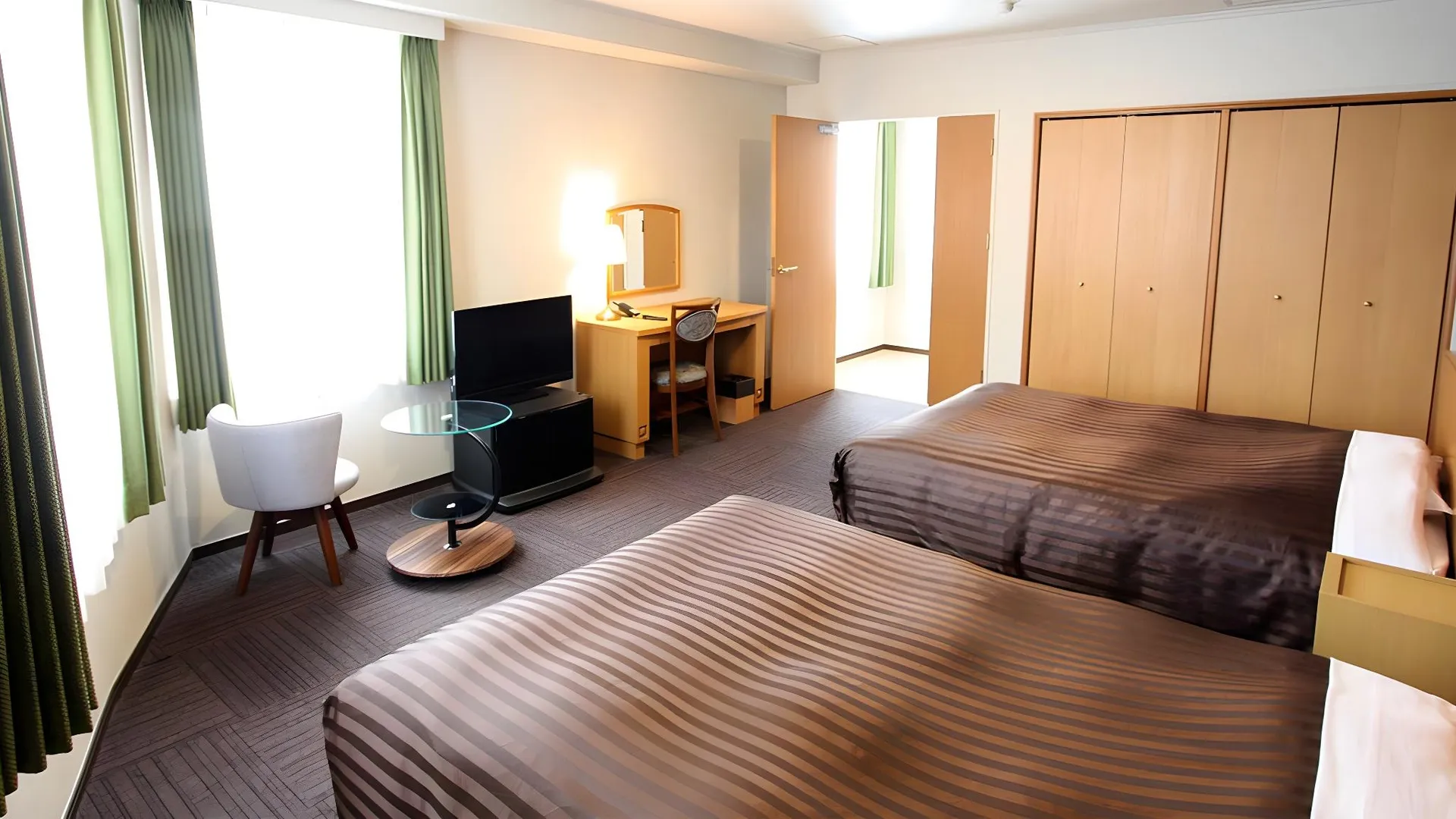 후쿠오카 Fukuoka Arty Inn 2성급 호텔 스위트룸