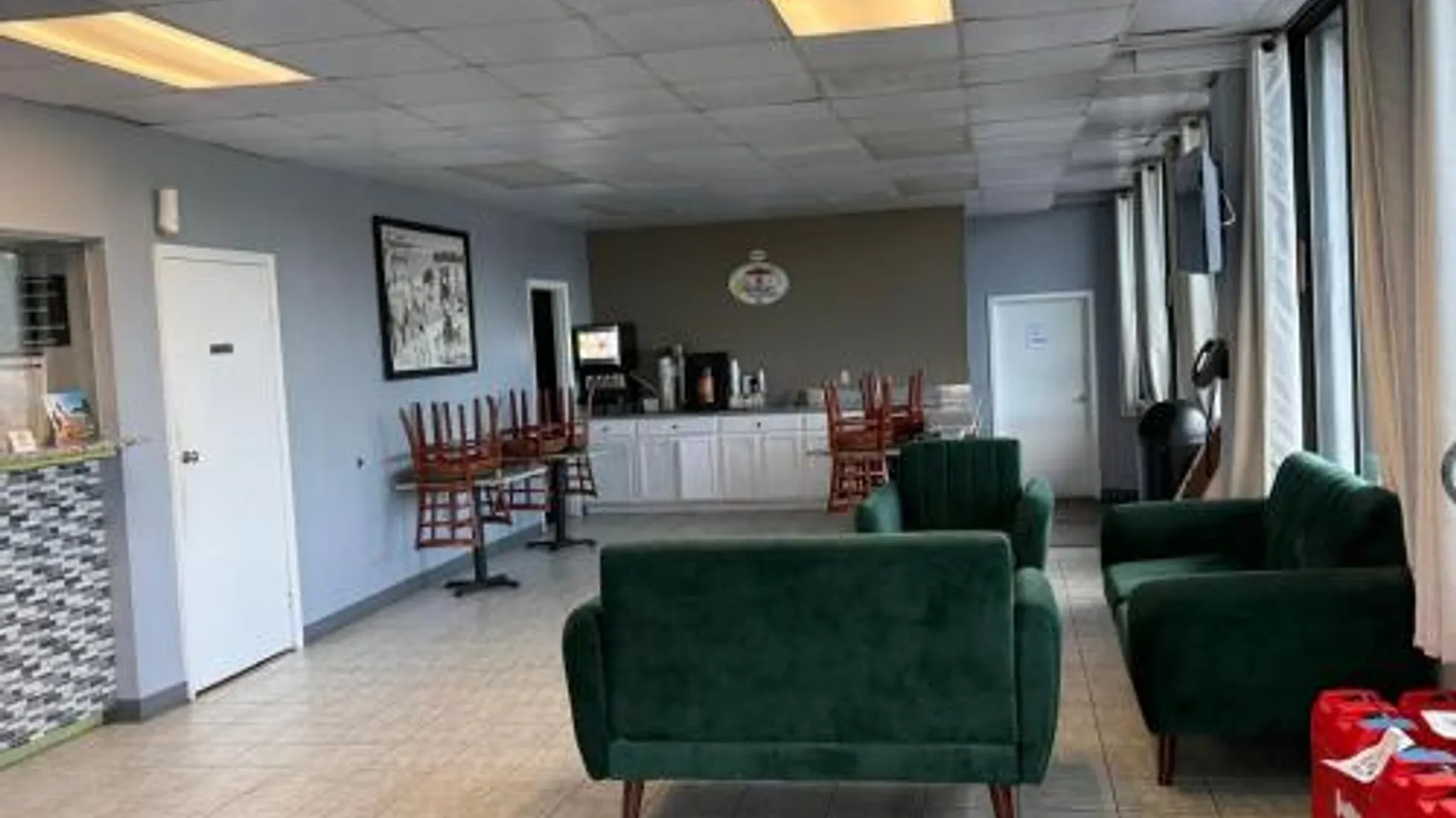 머내서스 (VA) 슈퍼 8 바이 윈덤 매너서스 2성급 호텔 수영장