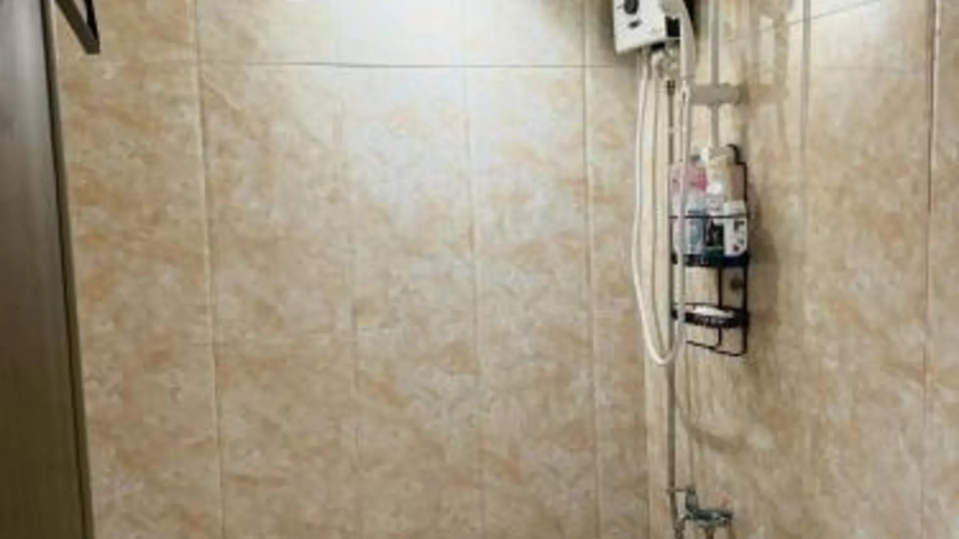 세부 막탄 섬의 아파트먼트 (64m², 침실 3개, 프라이빗 욕실 1개) 4성급 게스트하우스 스위트룸