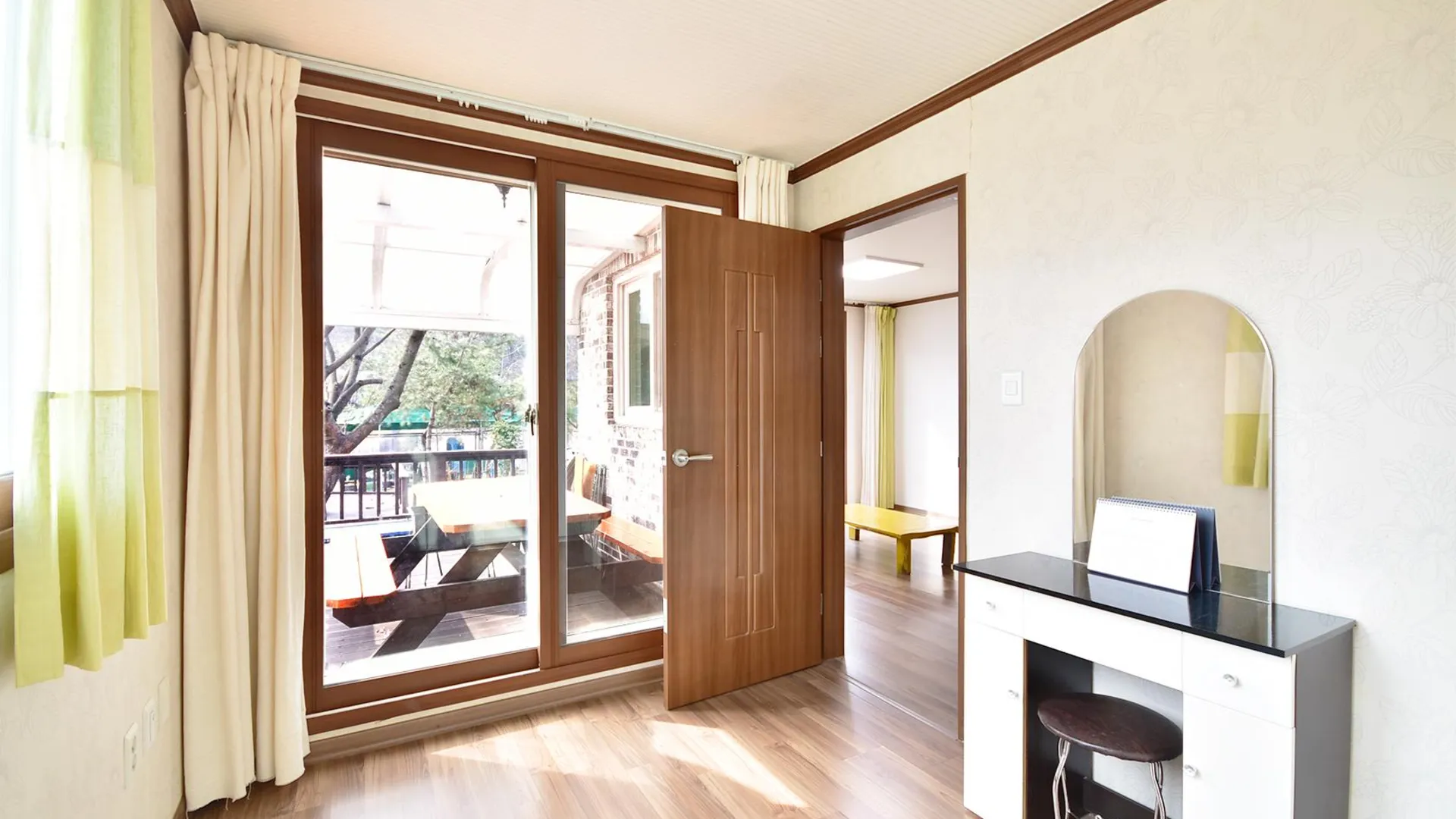 가평 가평 그린해피투데이펜션 2성급 게스트하우스 스위트룸