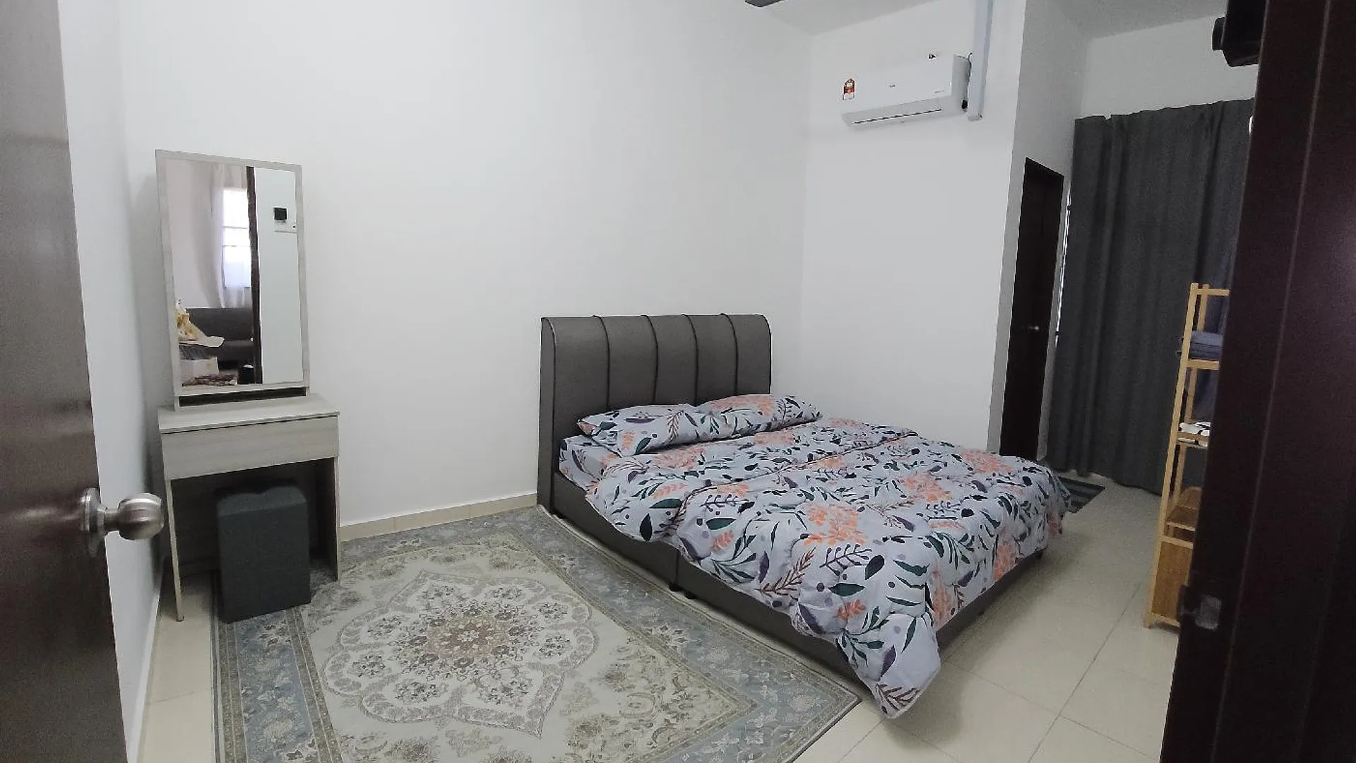 포트 딕슨 시 루사의 프라이빗 하우스 (1000m², 침실 3개, 프라이빗 욕실 2개) 3성급 싱글룸 객실