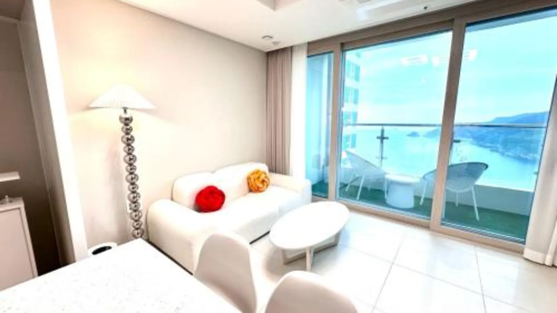 부산 더 디셈버스테이 부산 송도 오션 테라스 4성급 호텔 스위트룸