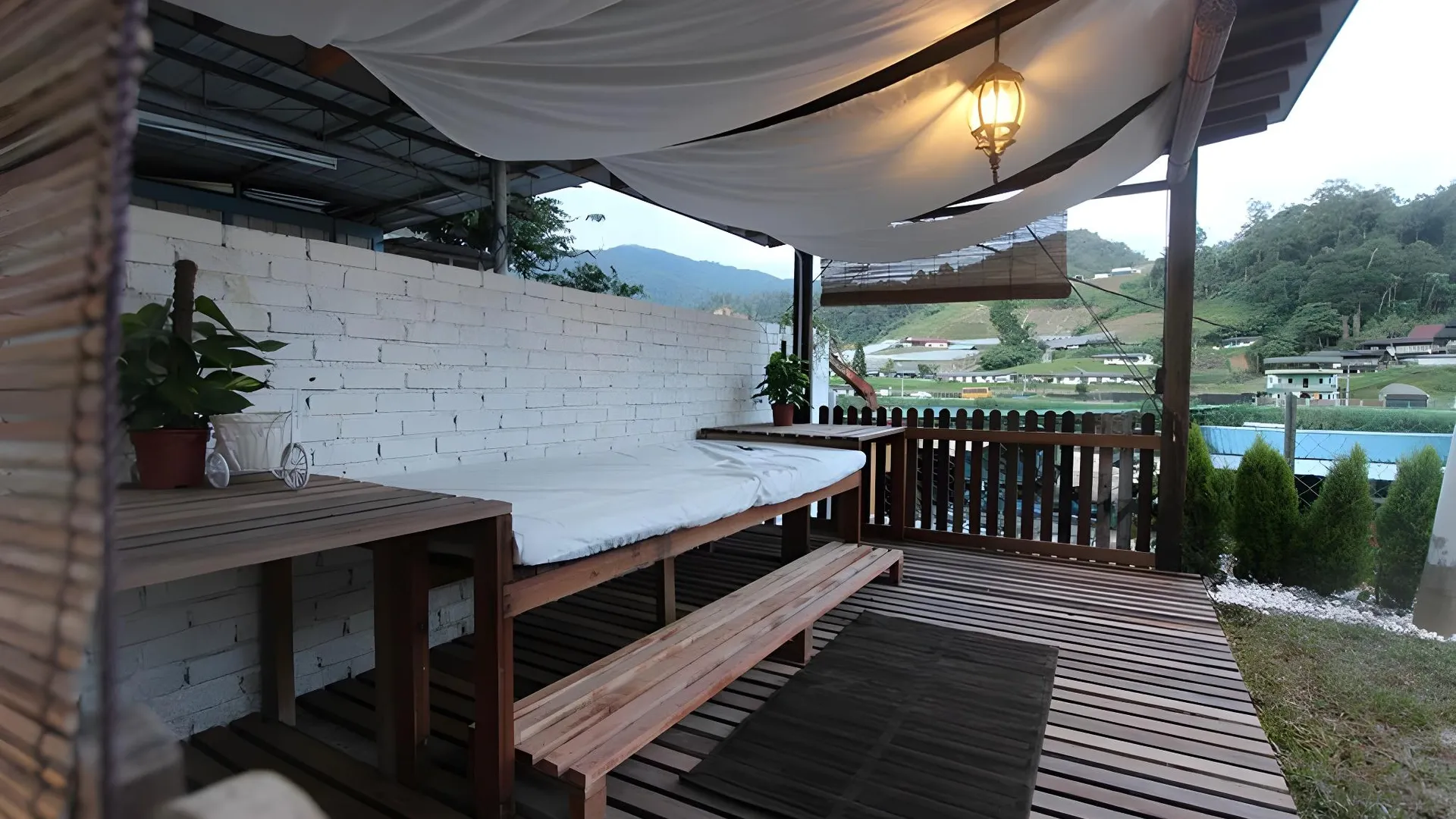 카메론 하일랜즈 하부의 방갈로 (250m², 침실 4개, 프라이빗 욕실 2개) 4성급 싱글룸 레스토랑