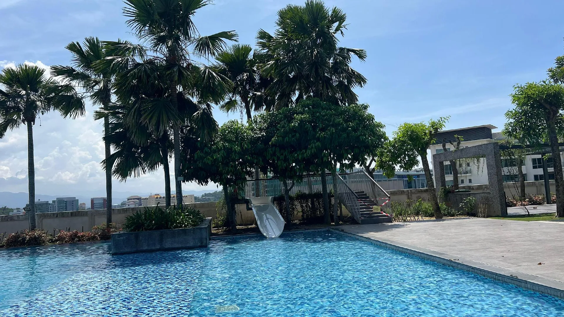 코타키나발루 시티 센터의  (m², 침실 2개, 프라이빗 욕실 2개) 4성급 싱글룸 외관