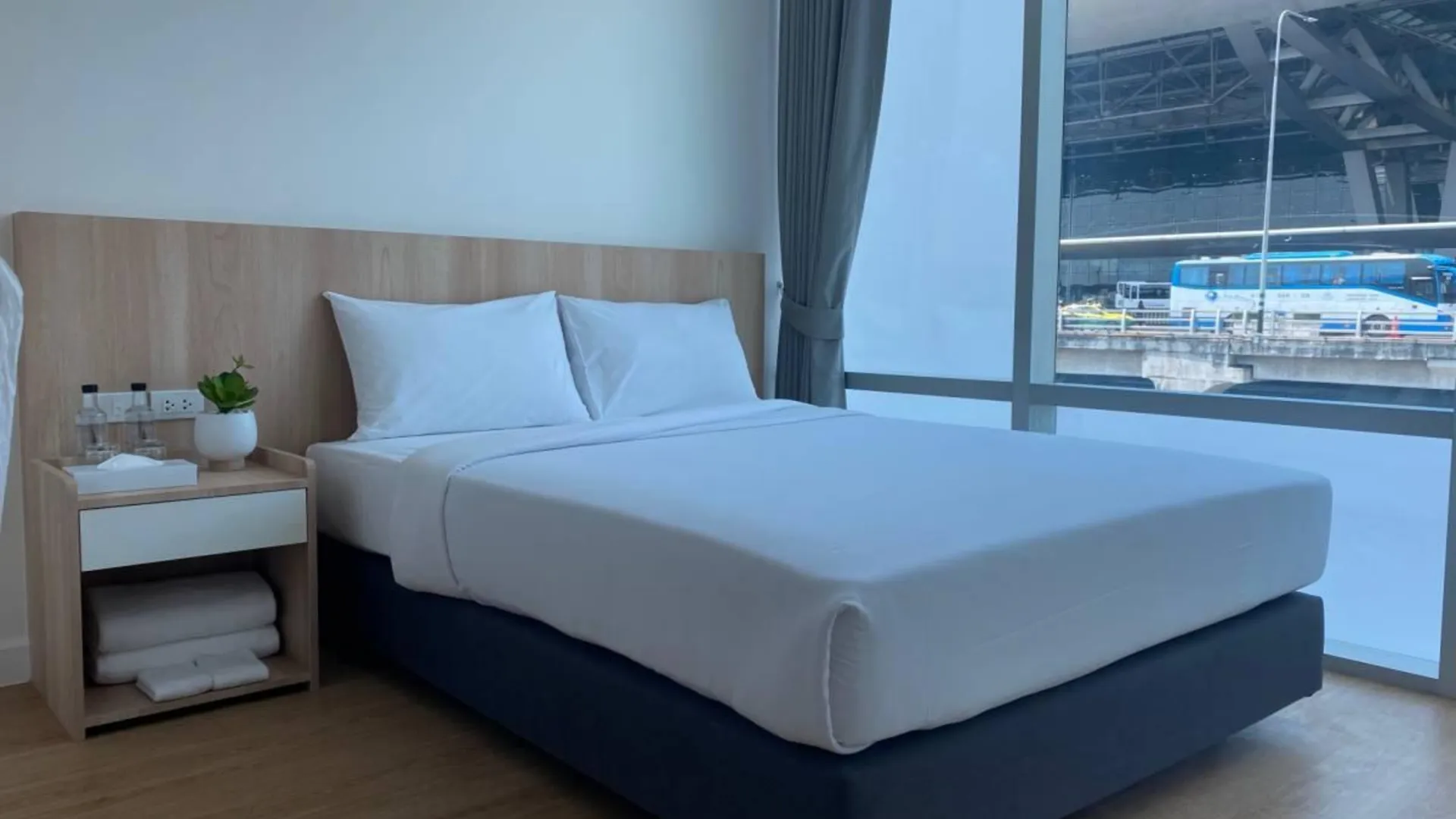 방콕 프라임 슬립 바이 미라클 - 부킹 온 아워리 베이시스 3성급 호텔 스위트룸