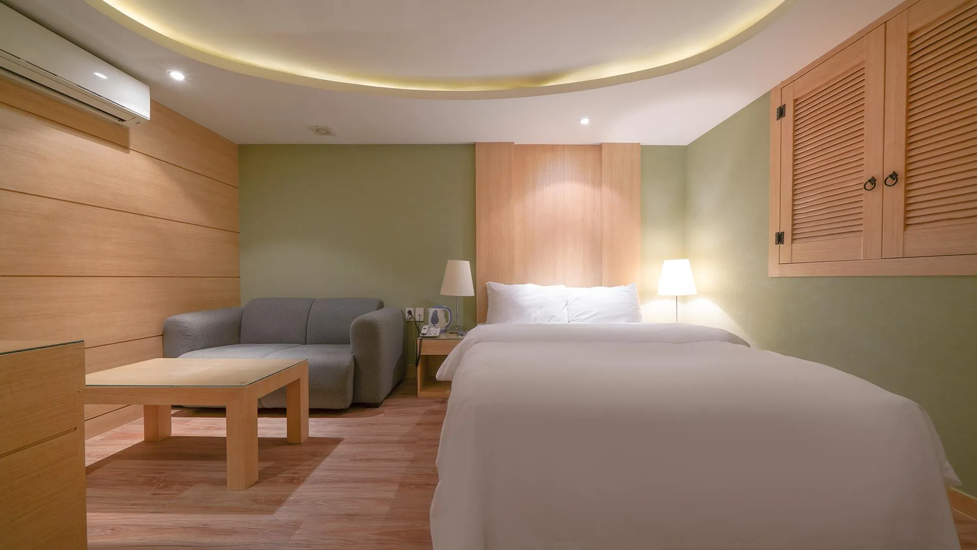 서울 영등포 CF 3성급 호텔 스위트룸