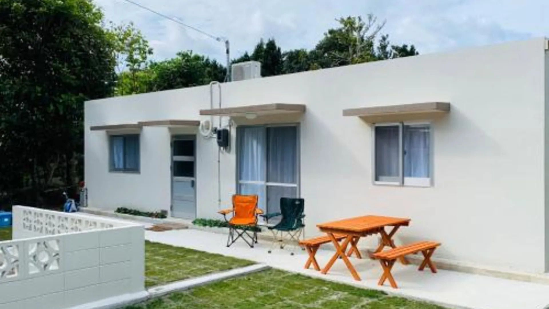 오키나와 본섬 Fukugi INN 海まで徒歩1分 3성급 싱글룸 외관