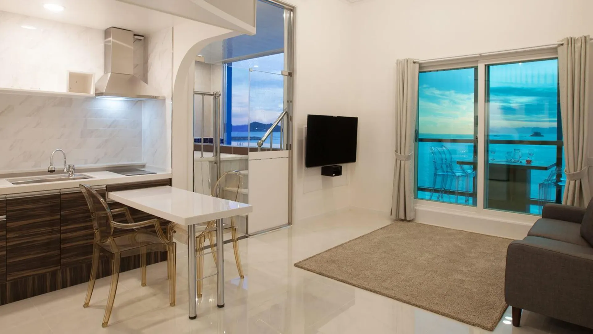 인천 대부도(선재도) 블루라떼풀빌라펜션 2성급 게스트하우스 스위트룸