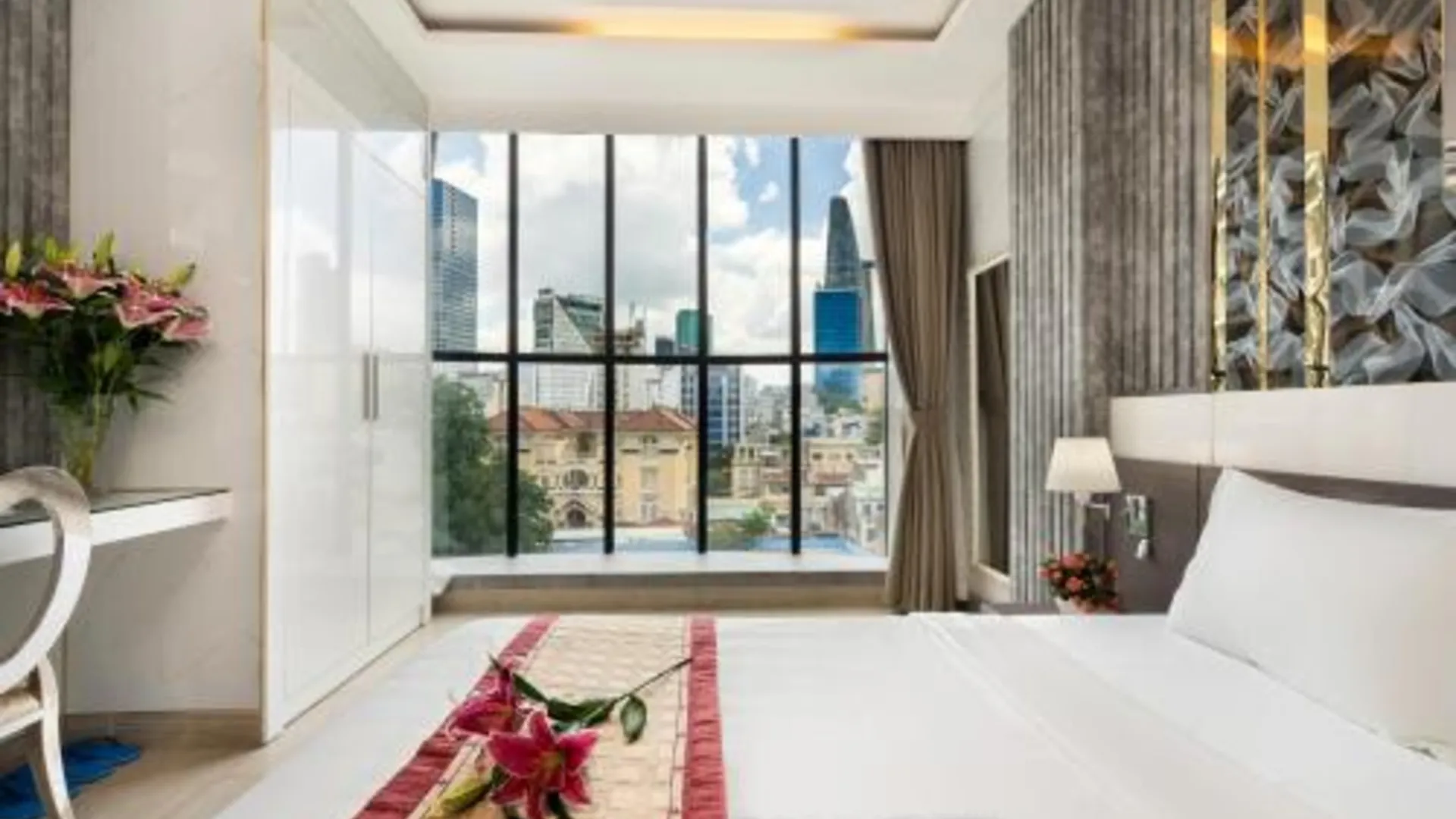 호치민 EEA 사이공 호텔 2성급 호텔 스위트룸