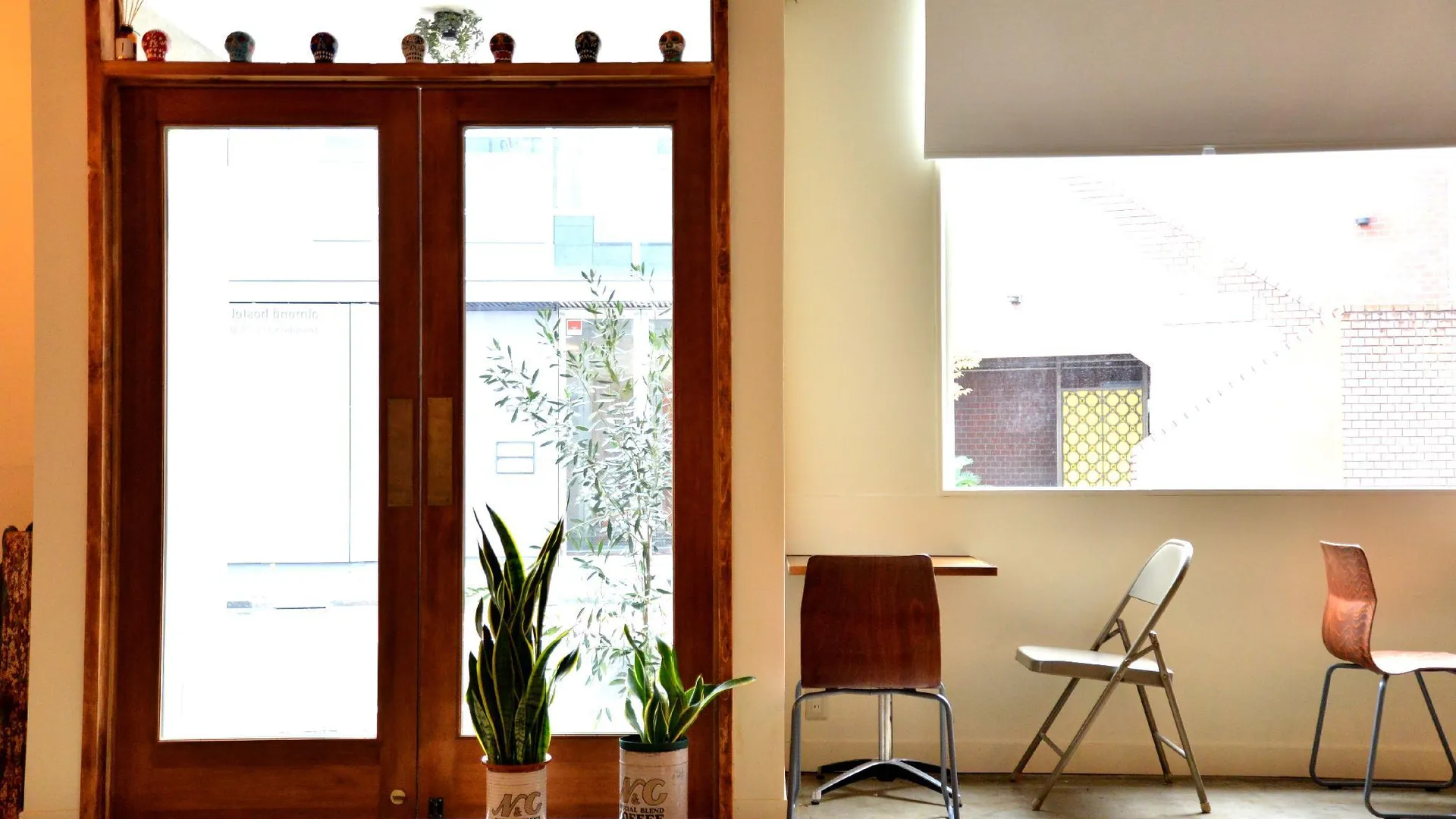 도쿄 / 동경 아몬드 호스텔 앤 카페 1성급 호텔 외관