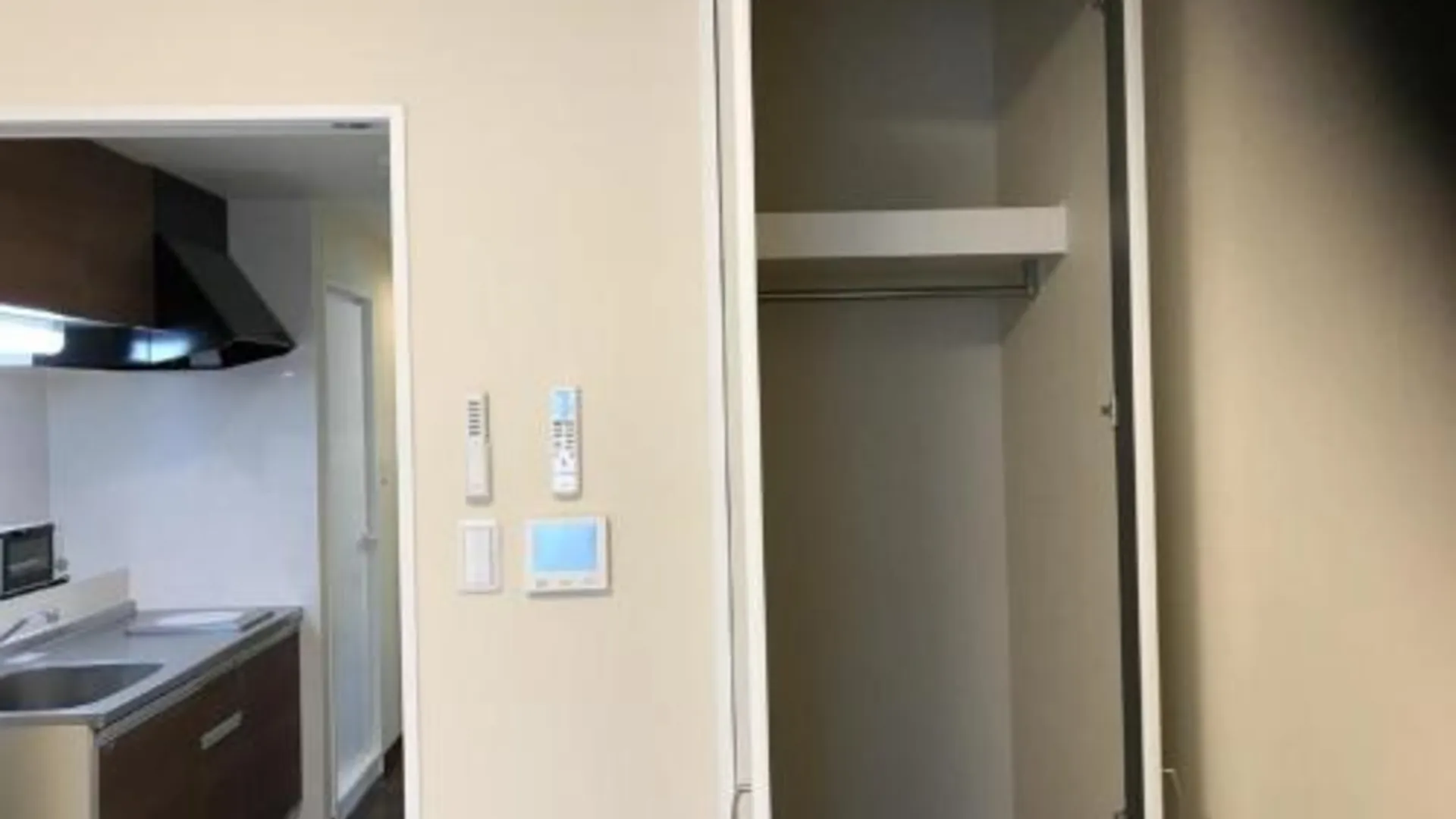 오키나와 본섬 위클리 하버뷰 맨션 기노완 2성급 호텔 외관