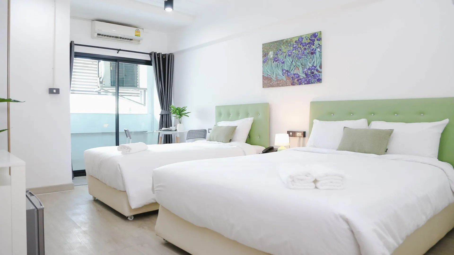 방콕 차나 방콕 호텔 2성급 호텔 객실