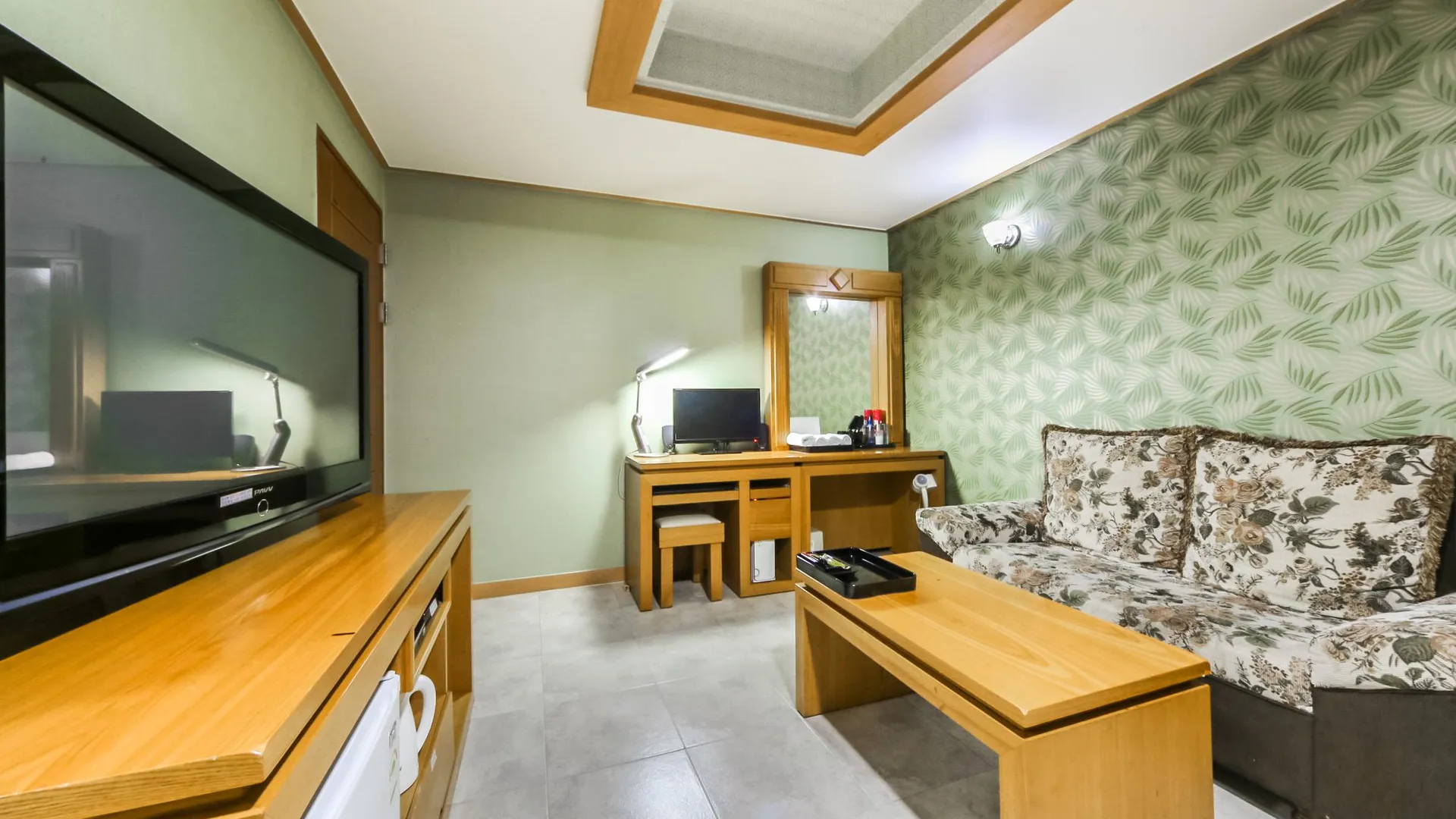 거제 거제도 장평 프라다 호텔 스위트룸