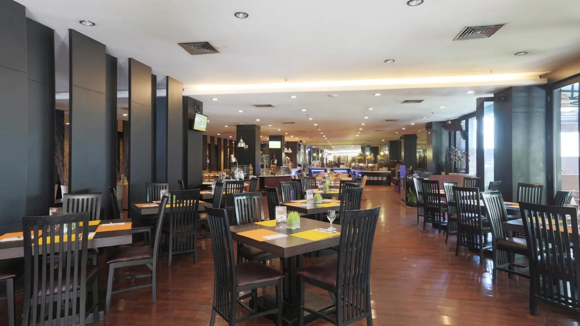 발리 애스톤 덴파사르 호텔 앤 컨벤션 센터 4성급 호텔 레스토랑