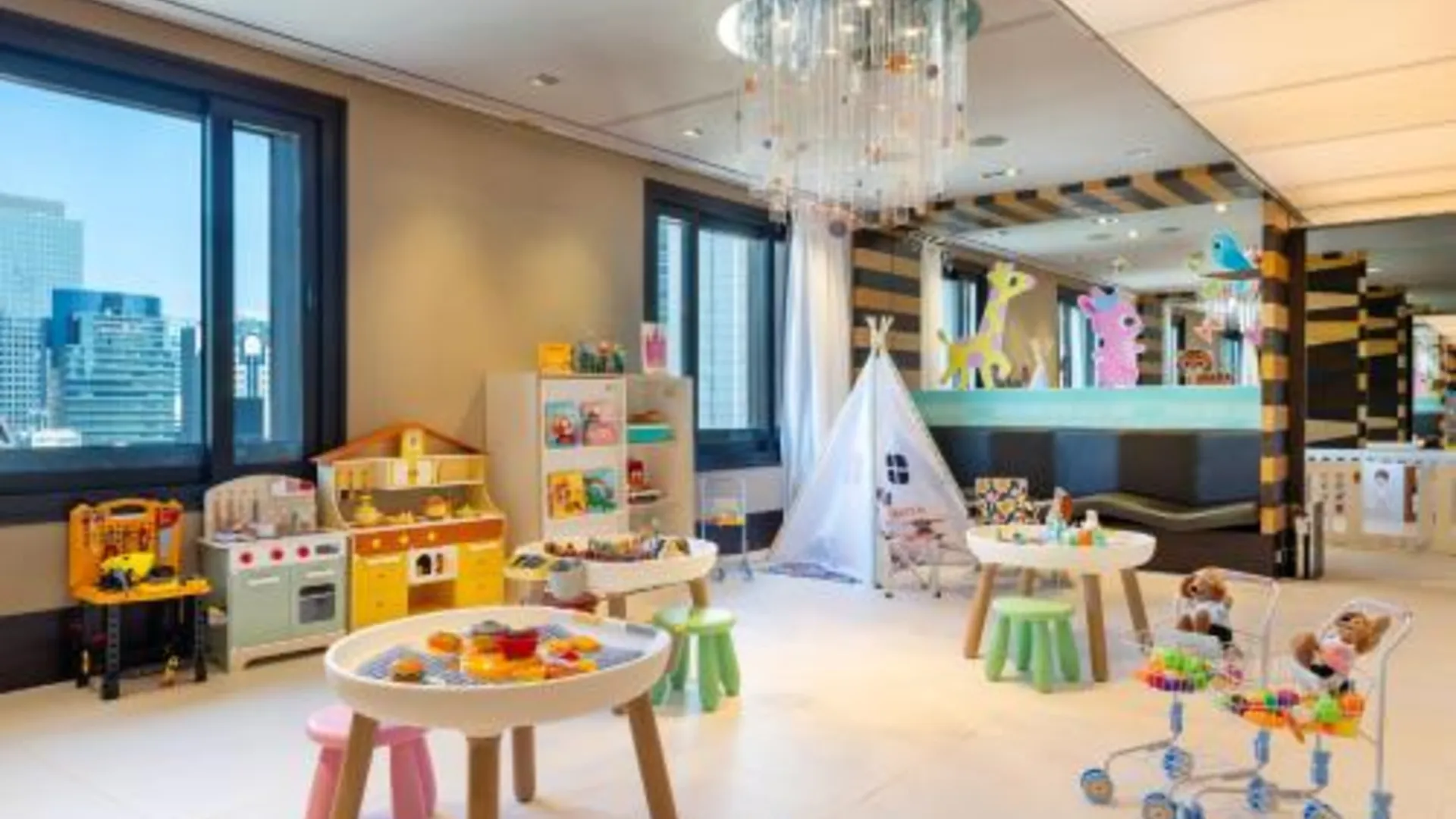 서울 더 플라자 서울 오토그래프 컬렉션 5성급 호텔 레스토랑