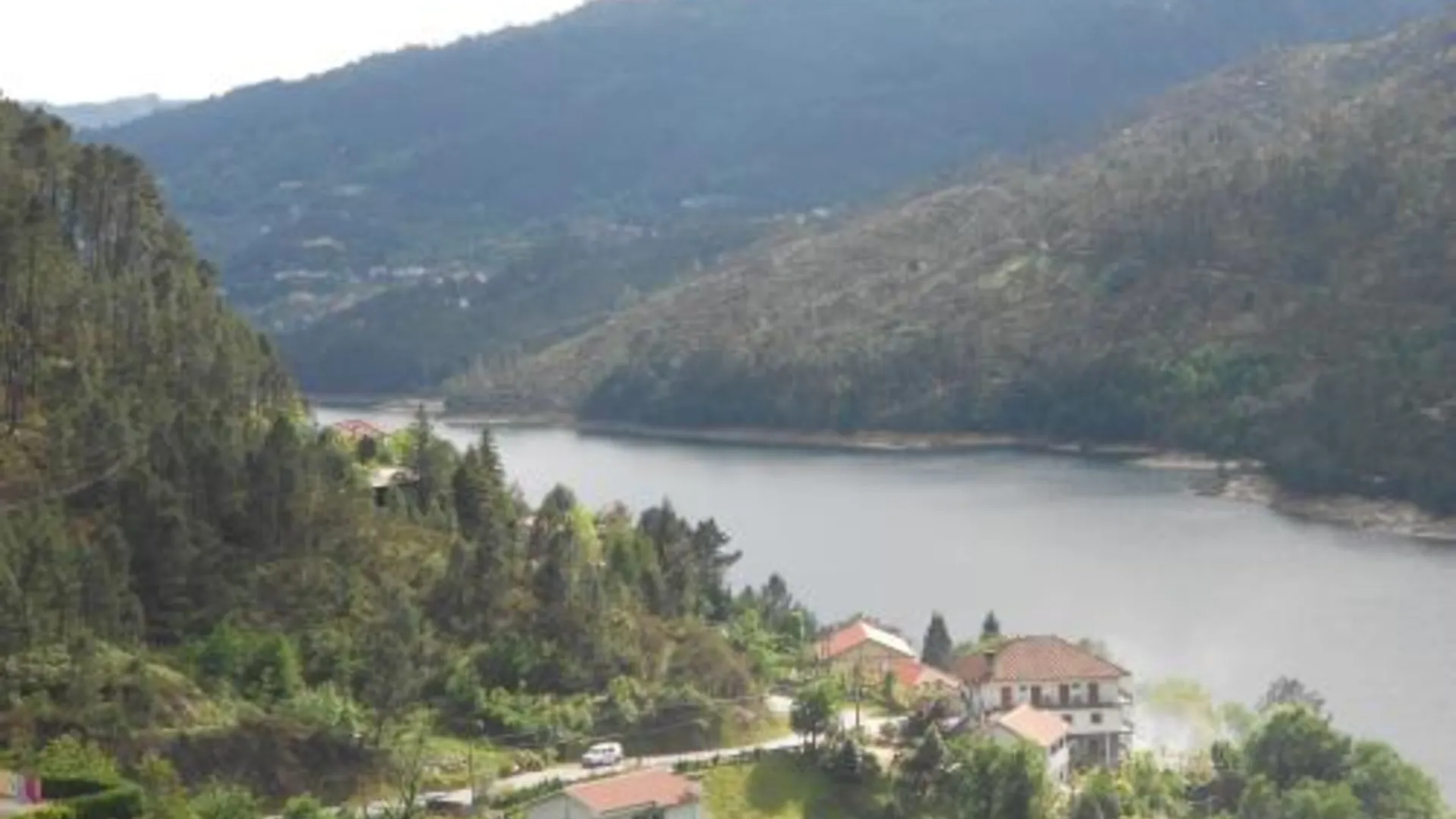 제어스 Vale de Azereiros Apartamentos 4성급 싱글룸 레스토랑