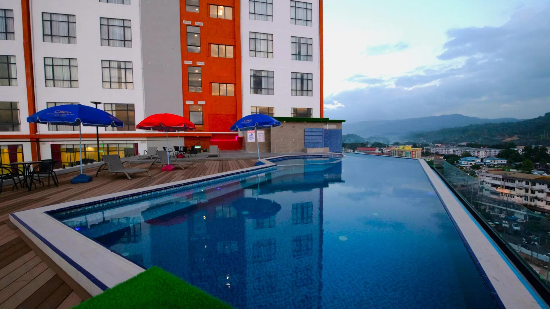 코타키나발루 그랜드 인호텔 코타키나발루 4성급 호텔 객실