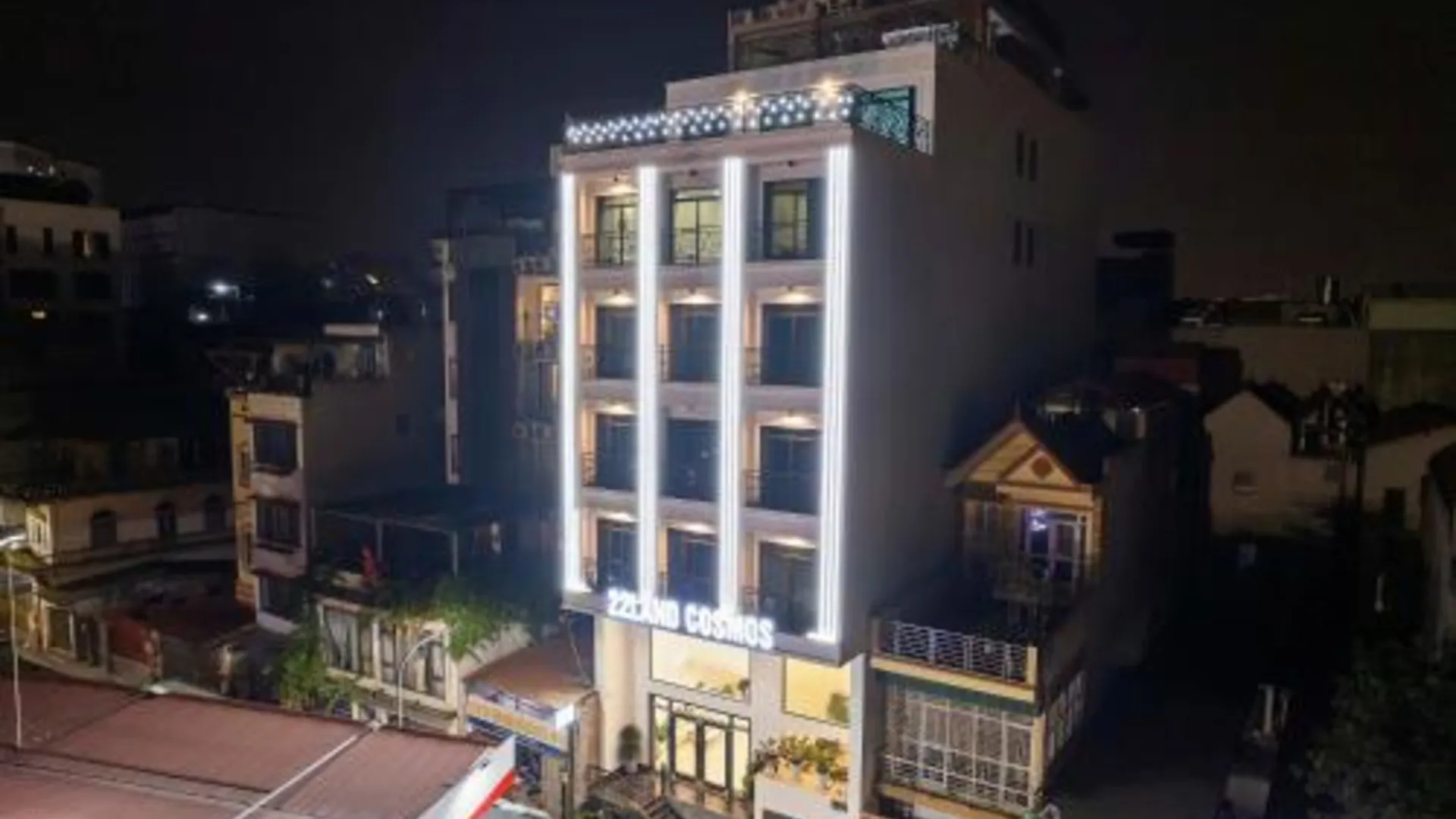 하노이 22랜드 코스모스 호텔 4성급 호텔 외관