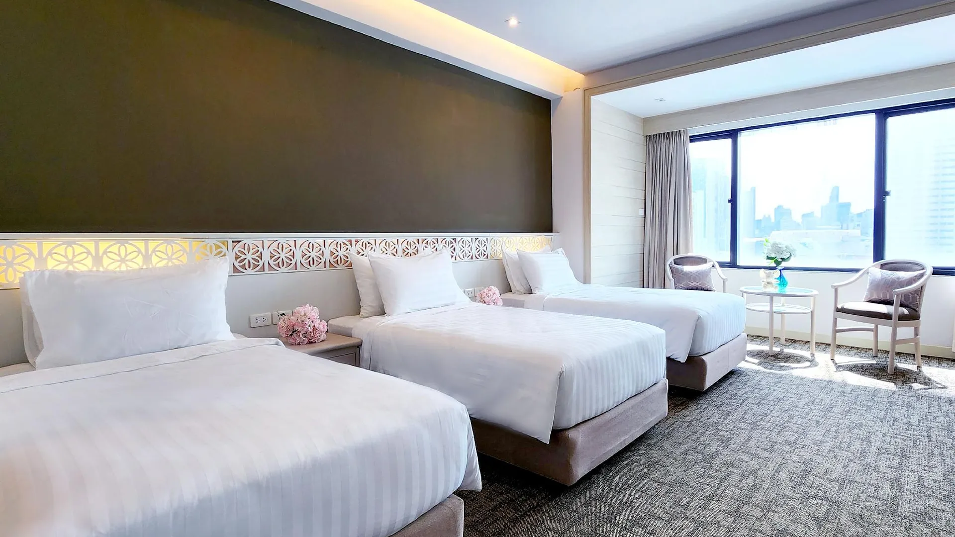 방콕 프라투남 파크 호텔 3성급 호텔 스위트룸