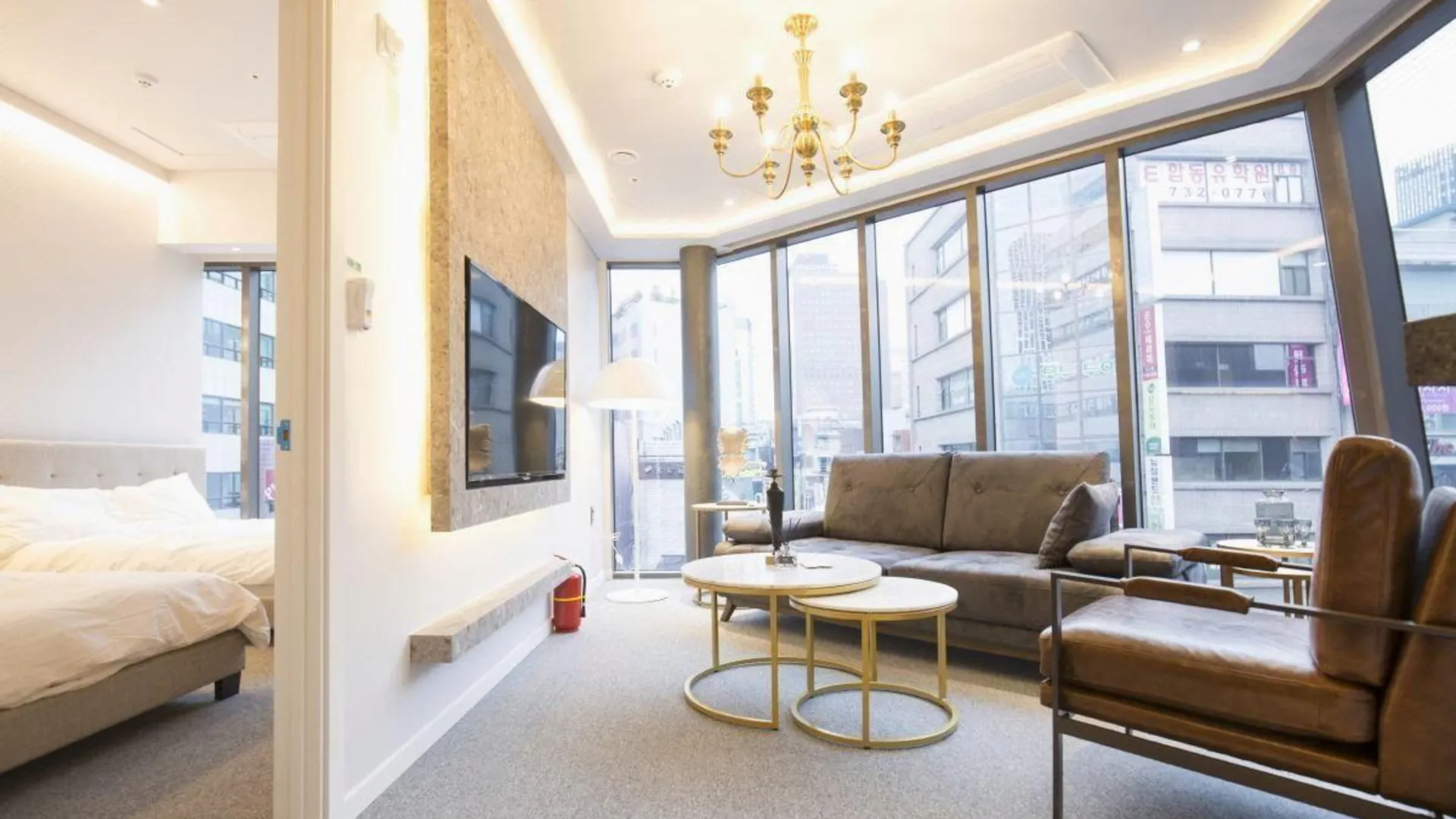 서울 UH 스위트 더 종로 2성급 호텔 스위트룸