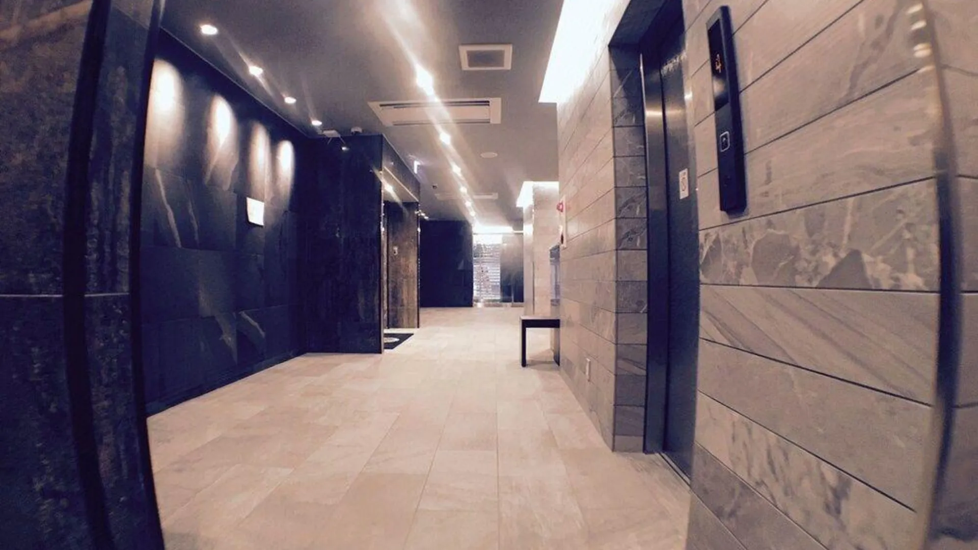 오사카 소네자키 럭스 호텔 4성급 호텔 로비