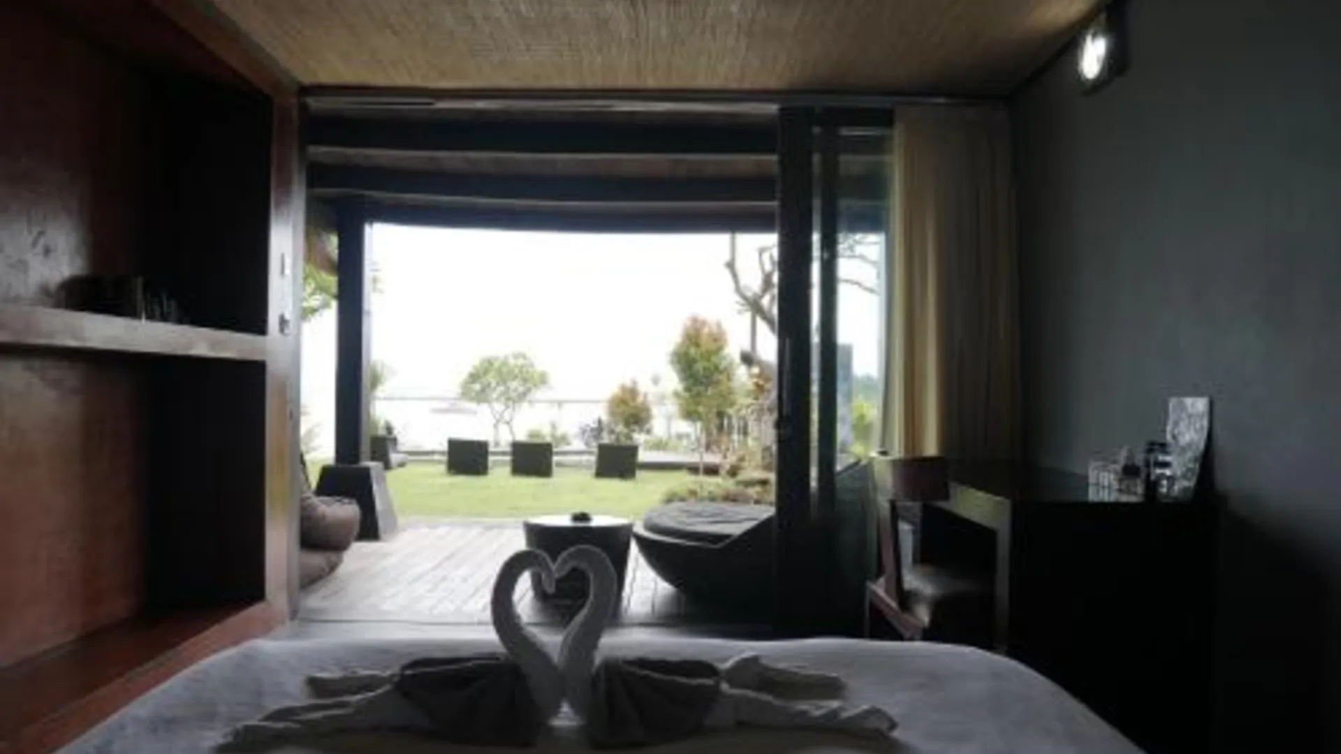 발리 아궁 뷰 빌라 누사 페니다 5성급 게스트하우스 스위트룸