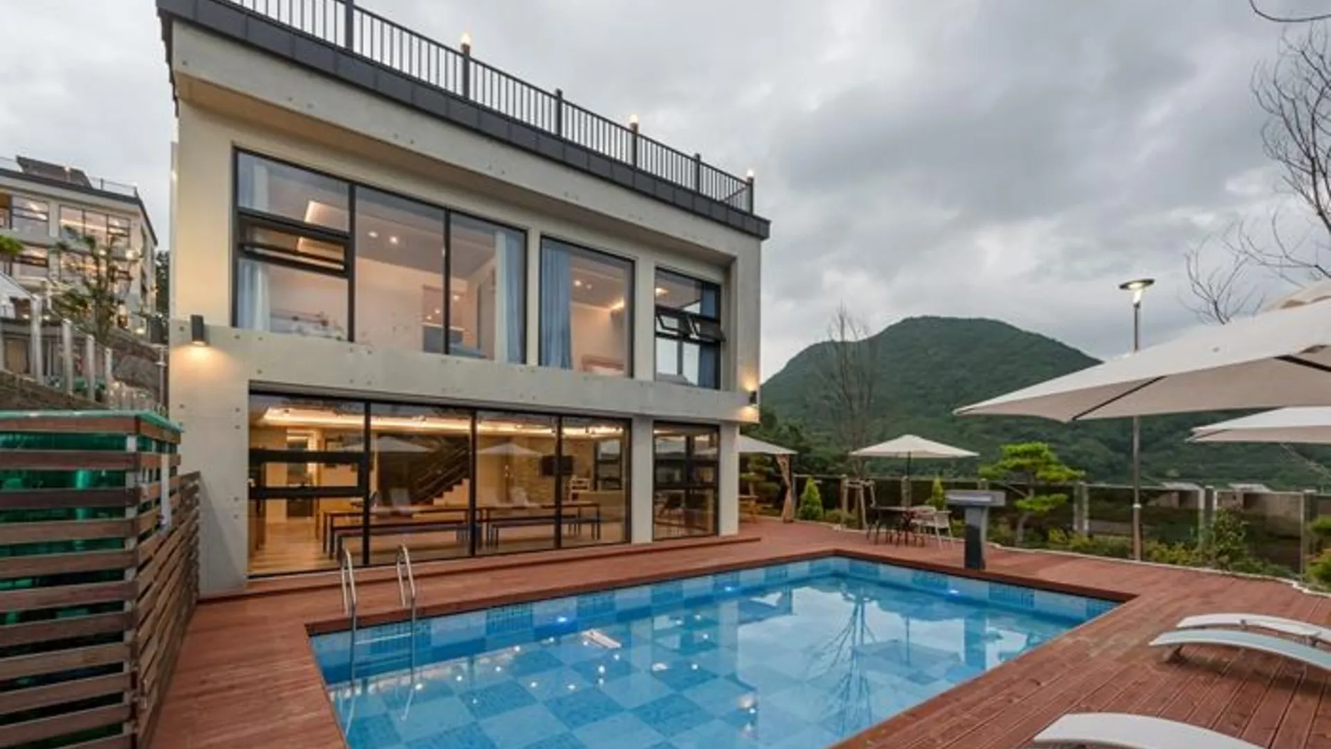 청도군 까사로마 풀빌라 3성급 게스트하우스 전망