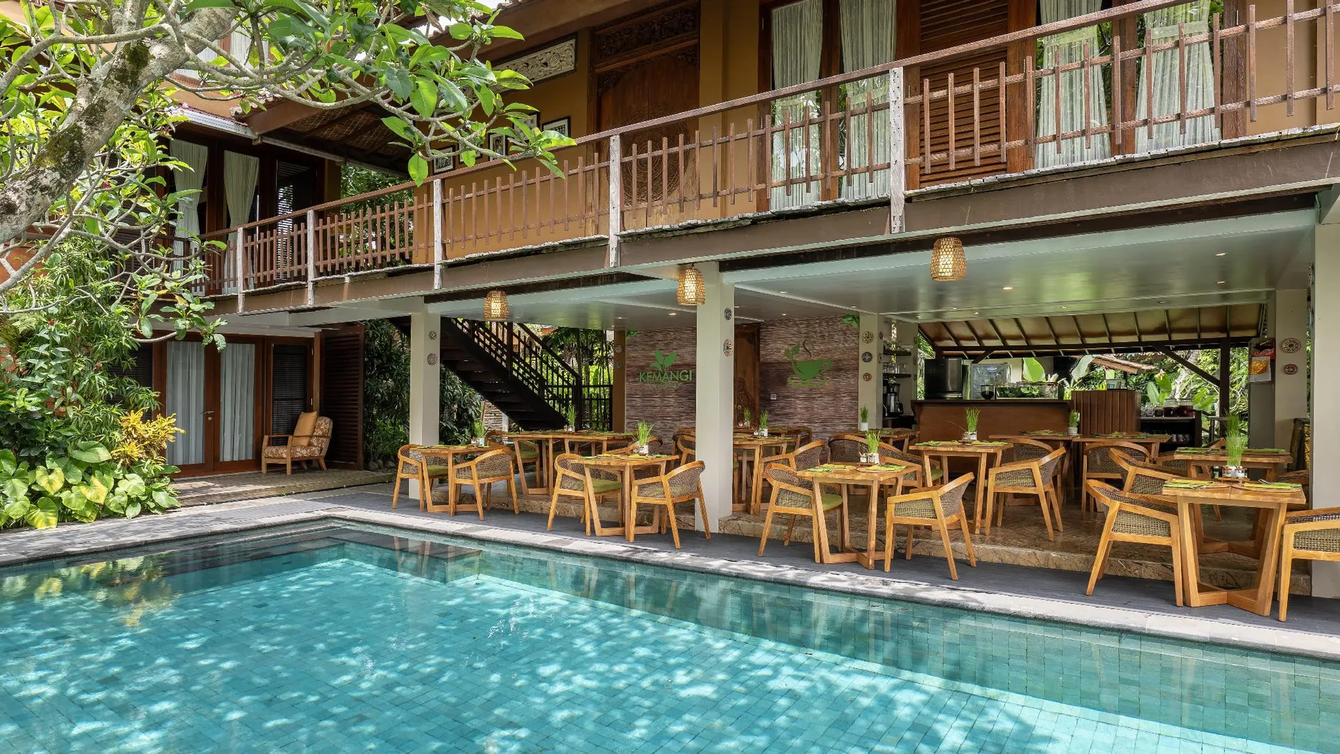 발리 아디와나 스바르가 로카 - 어 리트리트 리조트 4성급 호텔 스위트룸