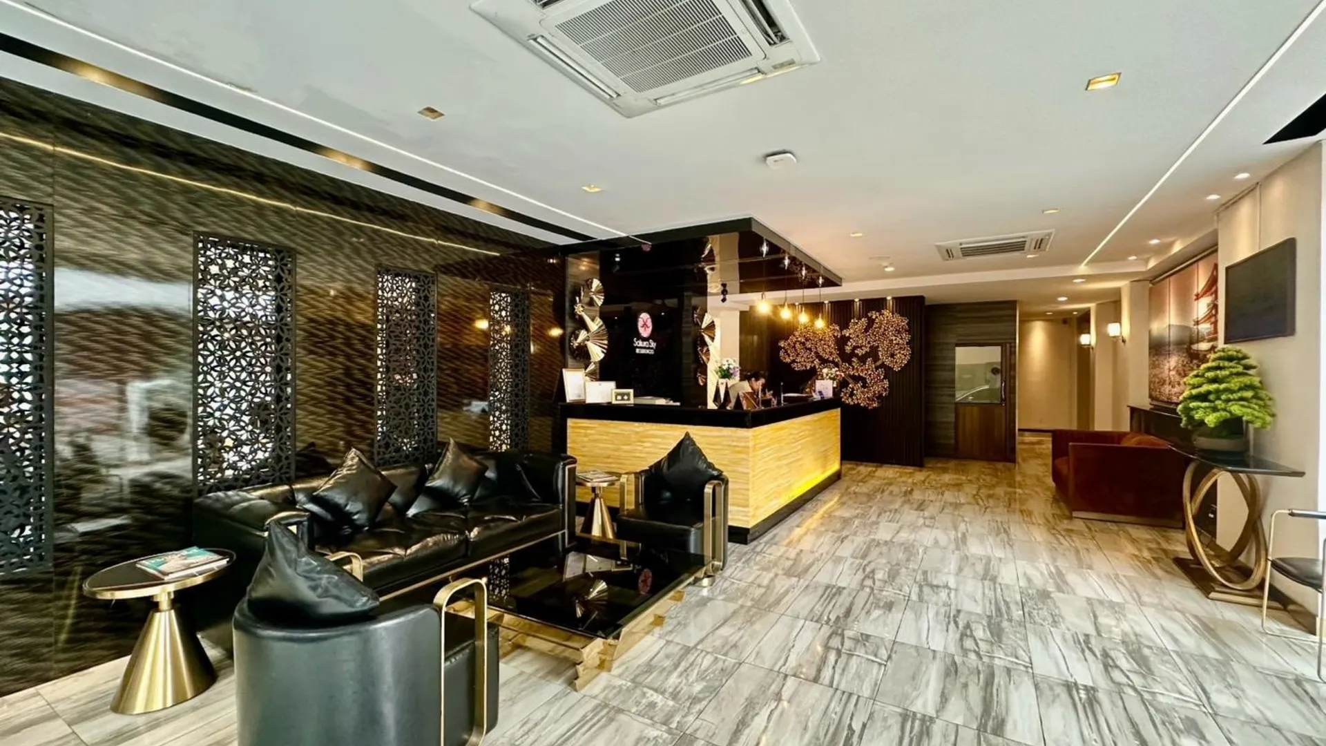 방콕 사쿠라 스카이 레지던스 2성급 호텔 로비