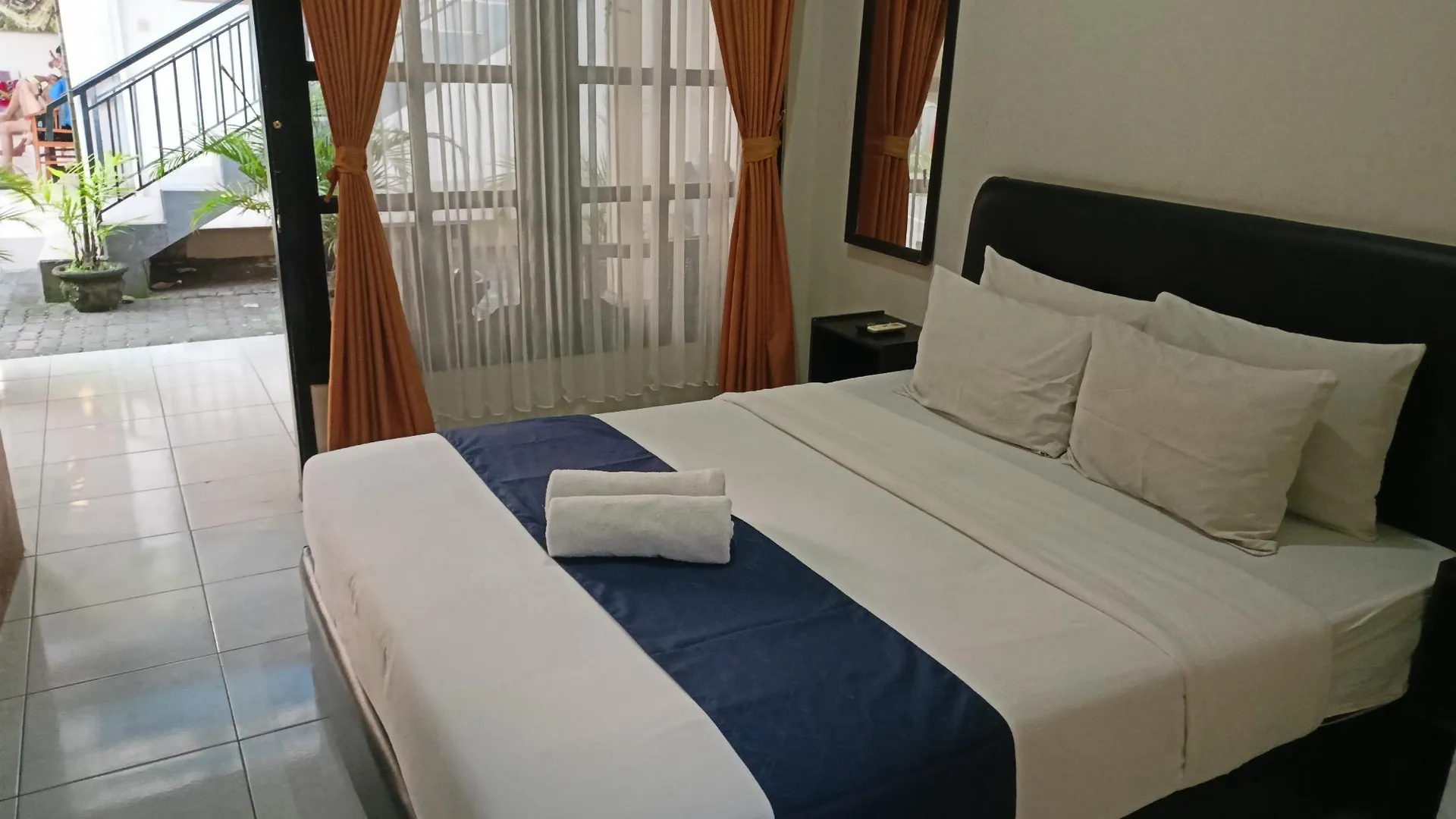 발리 차투르 아디 푸트라 호텔 2성급 호텔 스위트룸