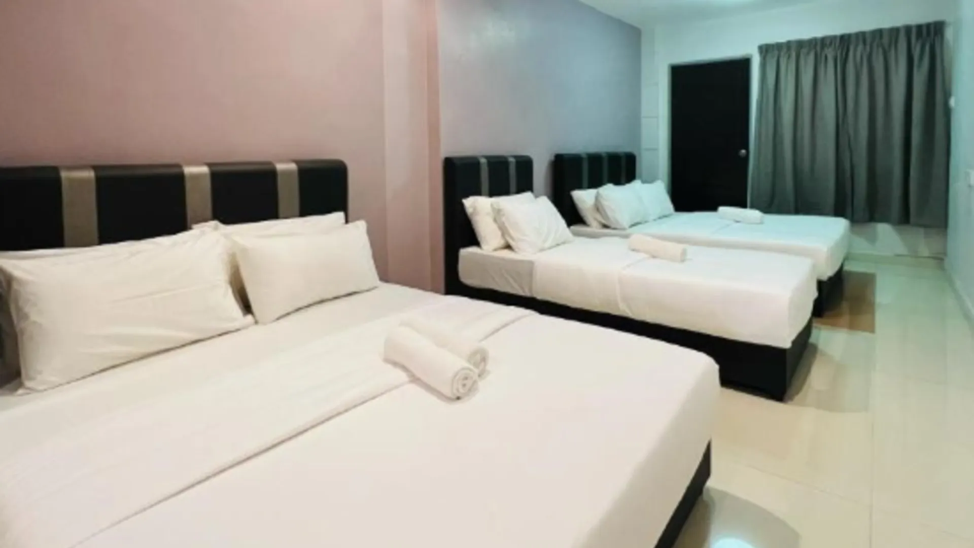 말라카 2 Storey 5BR 16pax Semabok Taman Cheng Ho, 3 by Myplace 호텔 로비